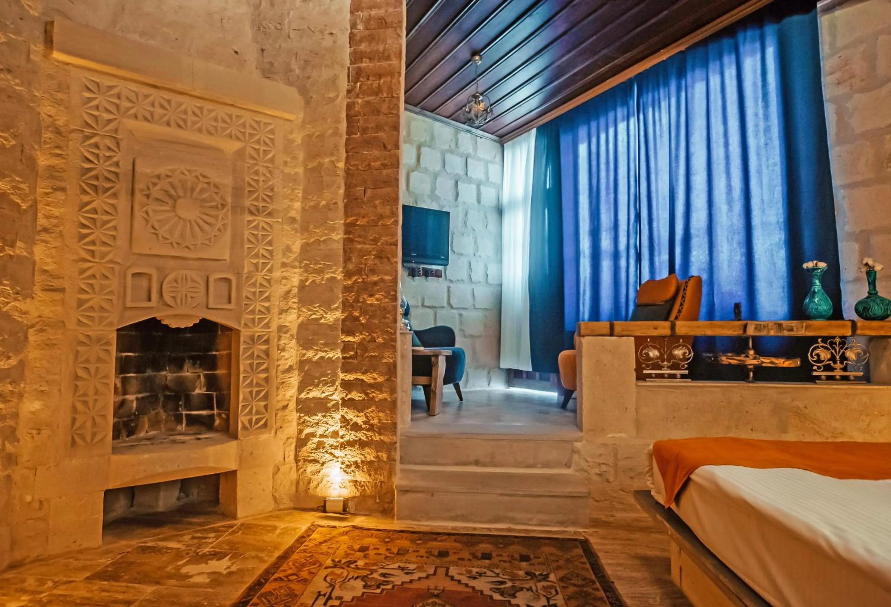 Massage in Larissa Cave Hotel