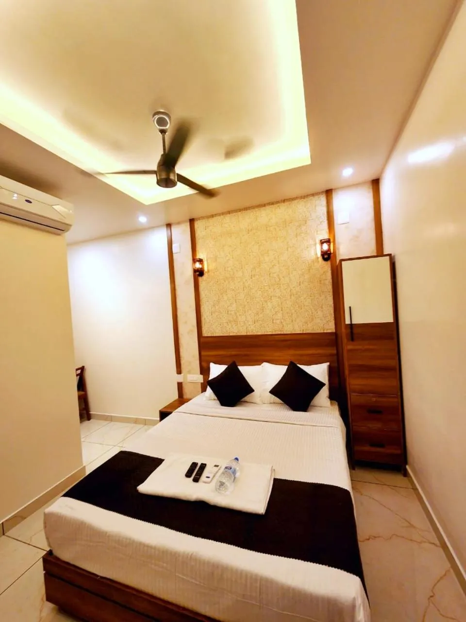 Bed in Apsara Residency