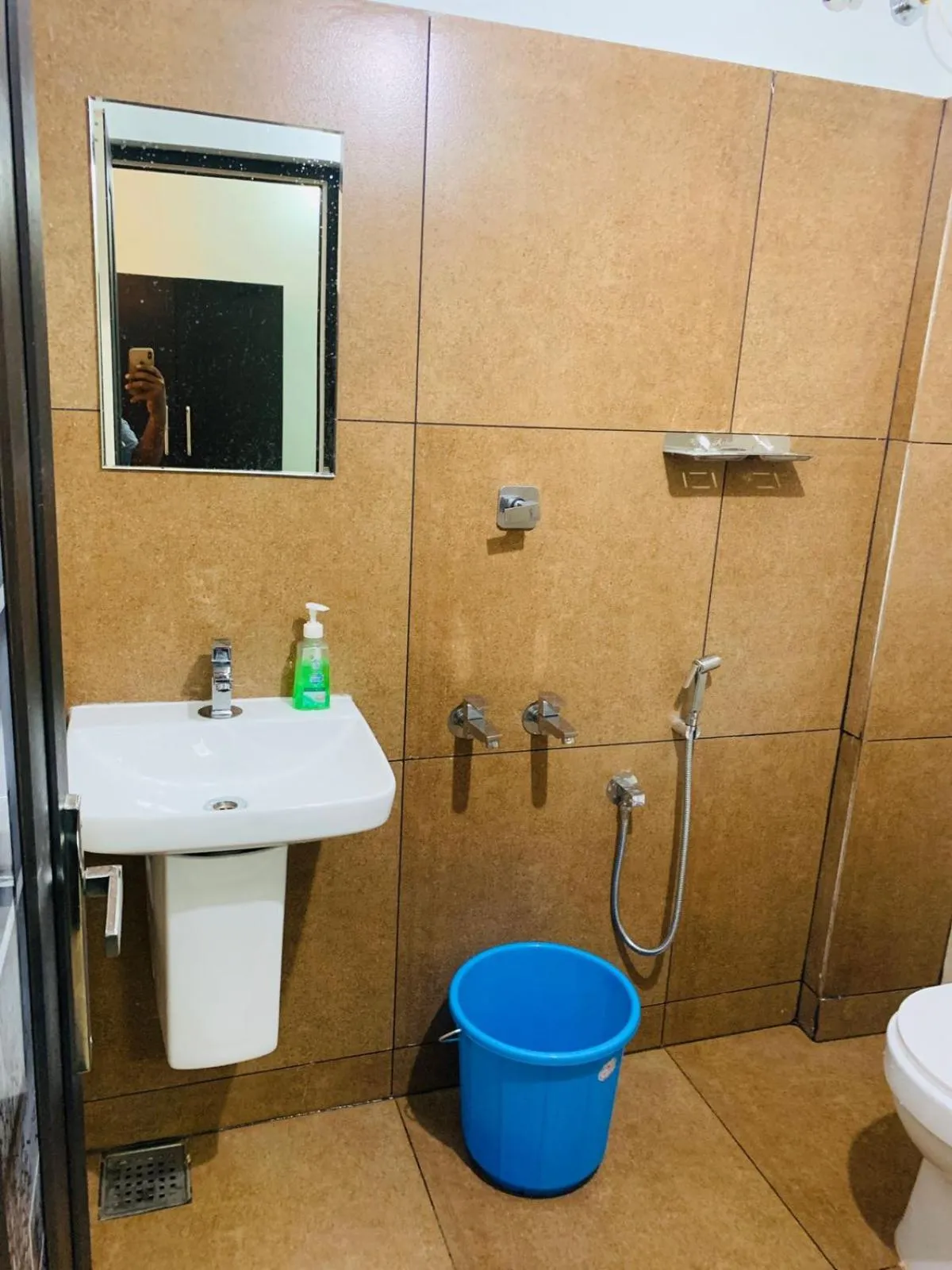 Shower in Apsara Residency