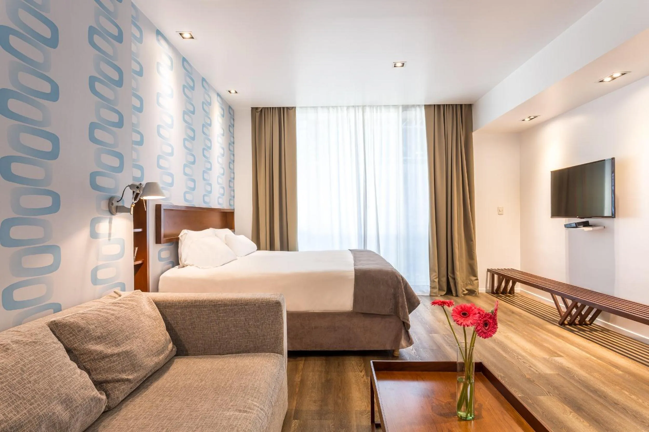 Photo of the whole room, Bed in Hotel BA Jardines Palermo