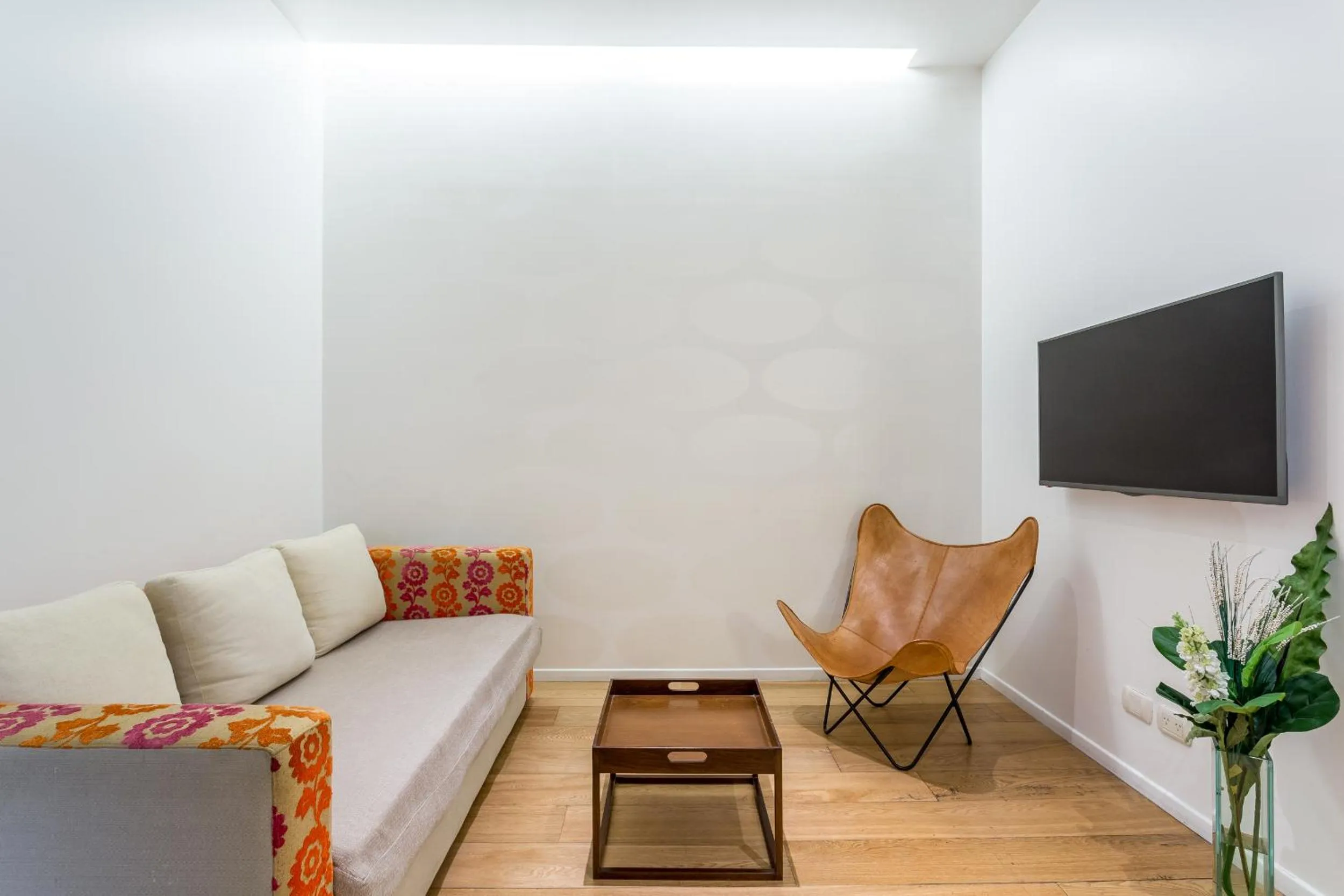 TV and multimedia in Hotel BA Jardines Palermo