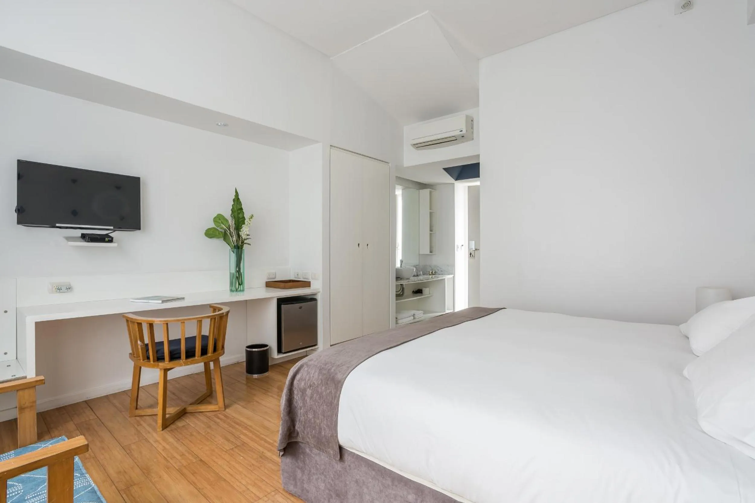 Photo of the whole room, Bed in Hotel BA Jardines Palermo