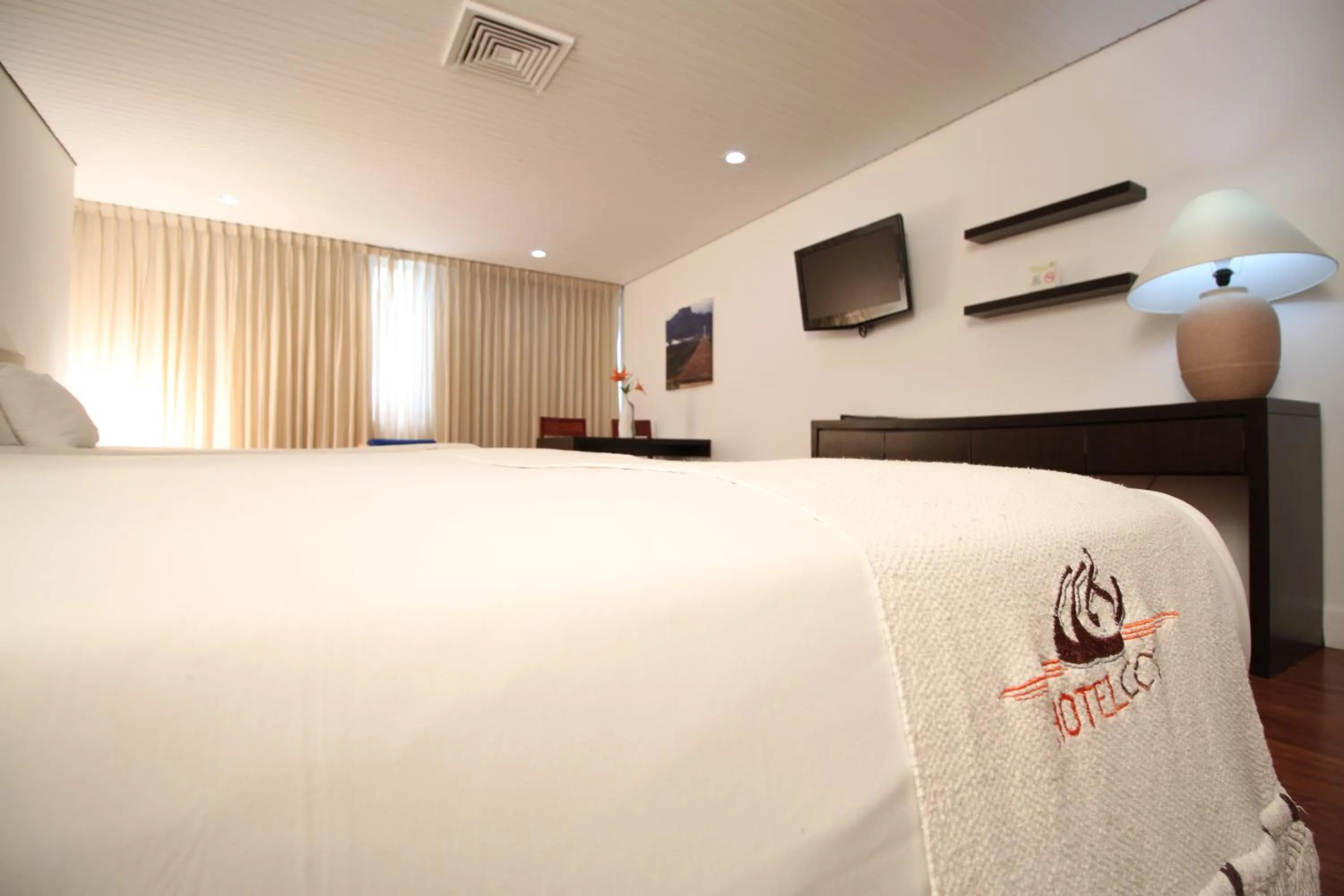 Bed in Hotel CCT Caracas