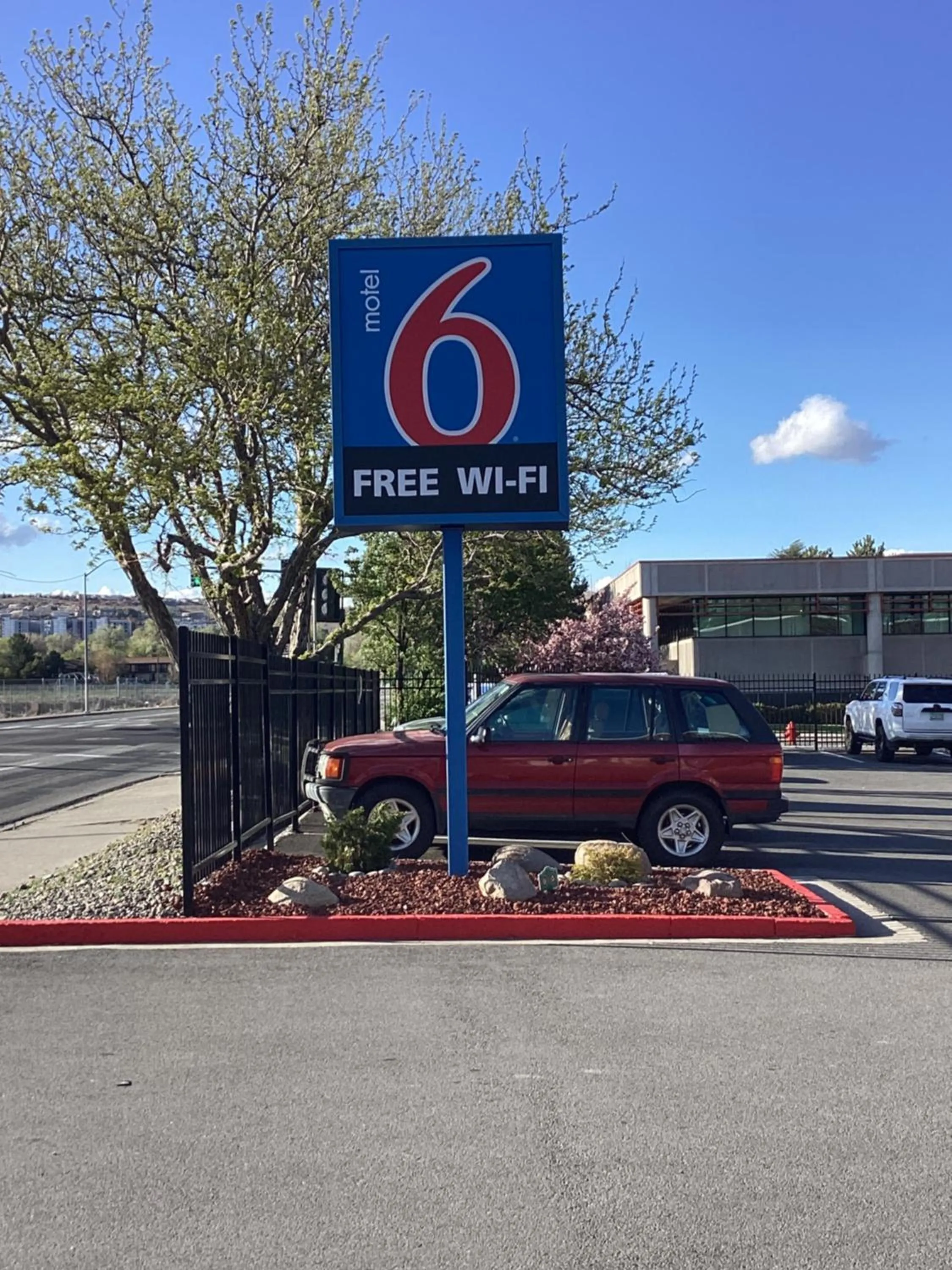 Property building in Motel 6-Reno, NV - Livestock Events Center