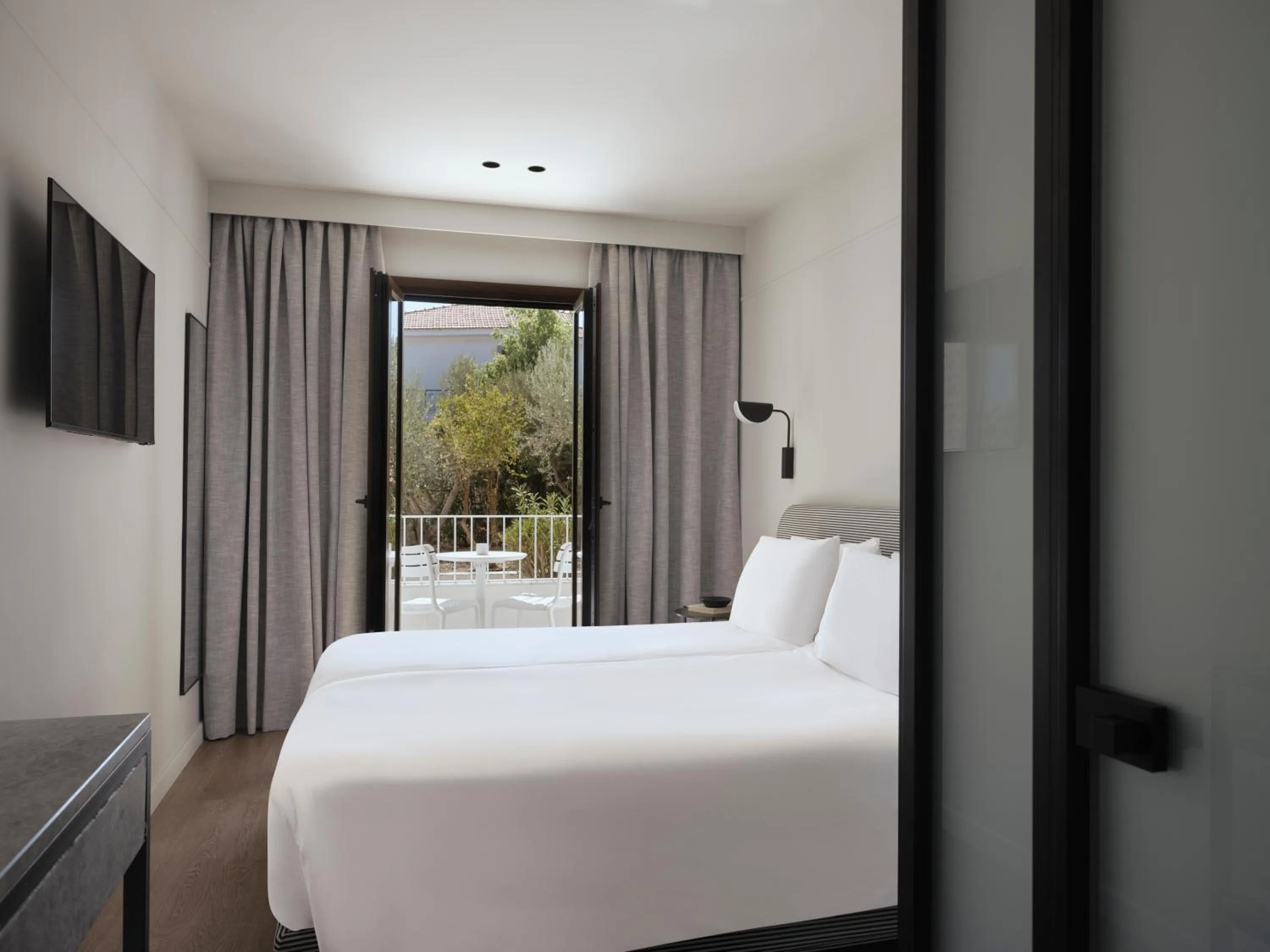 Bedroom, Bed in Doryssa Lithos Hotel