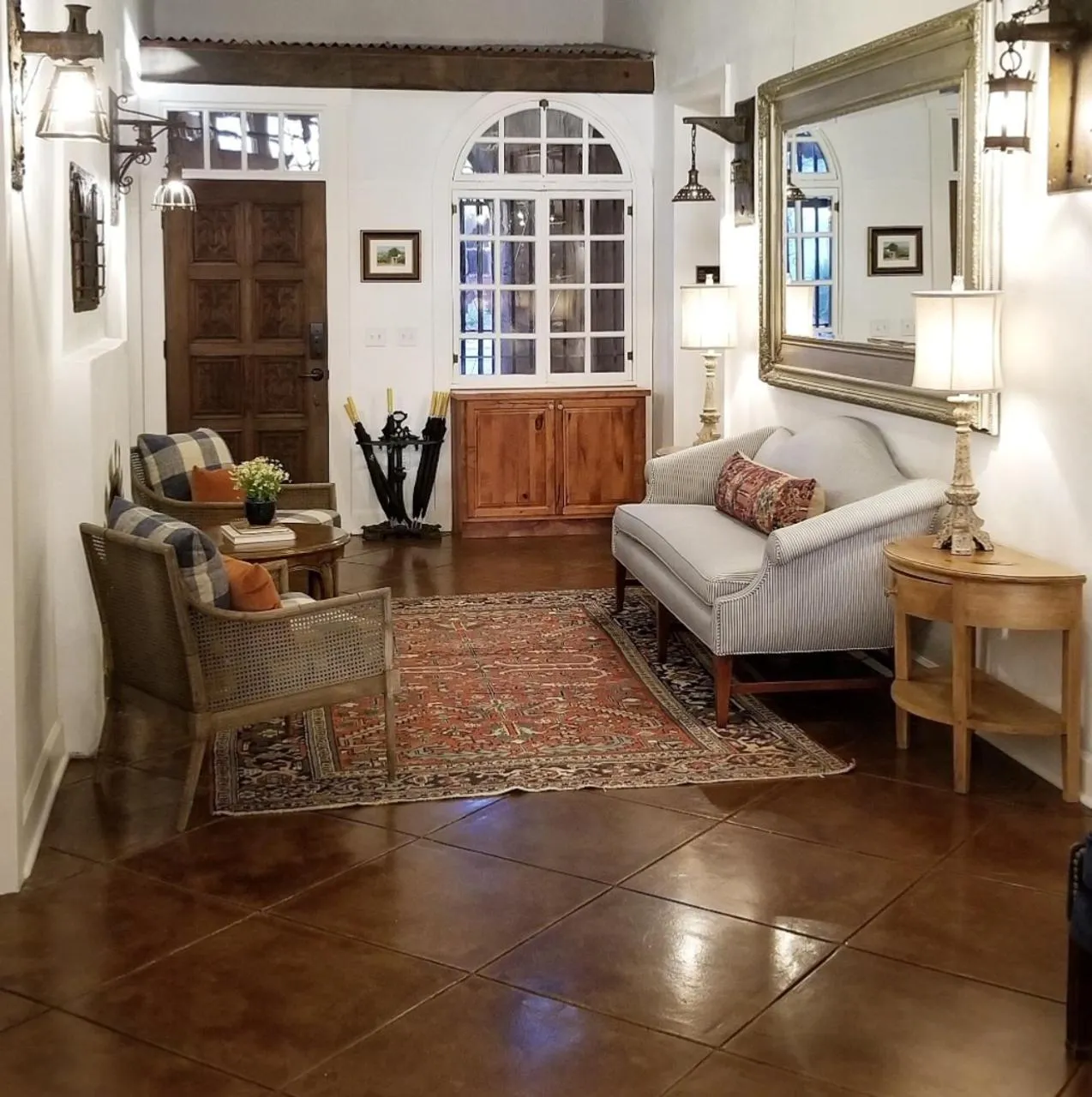 Living room, Bed in Armory Park Inn