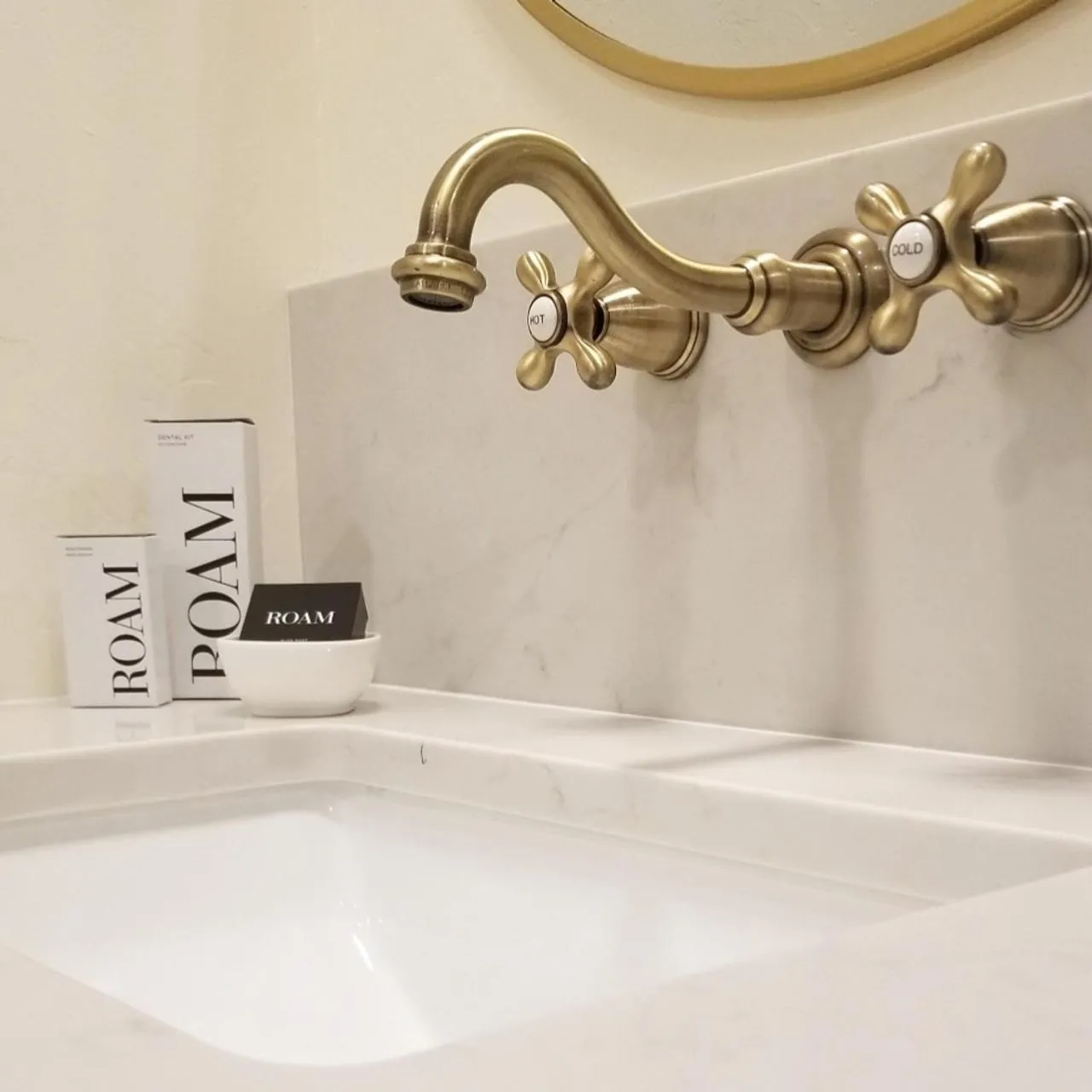 Bathroom in Armory Park Inn