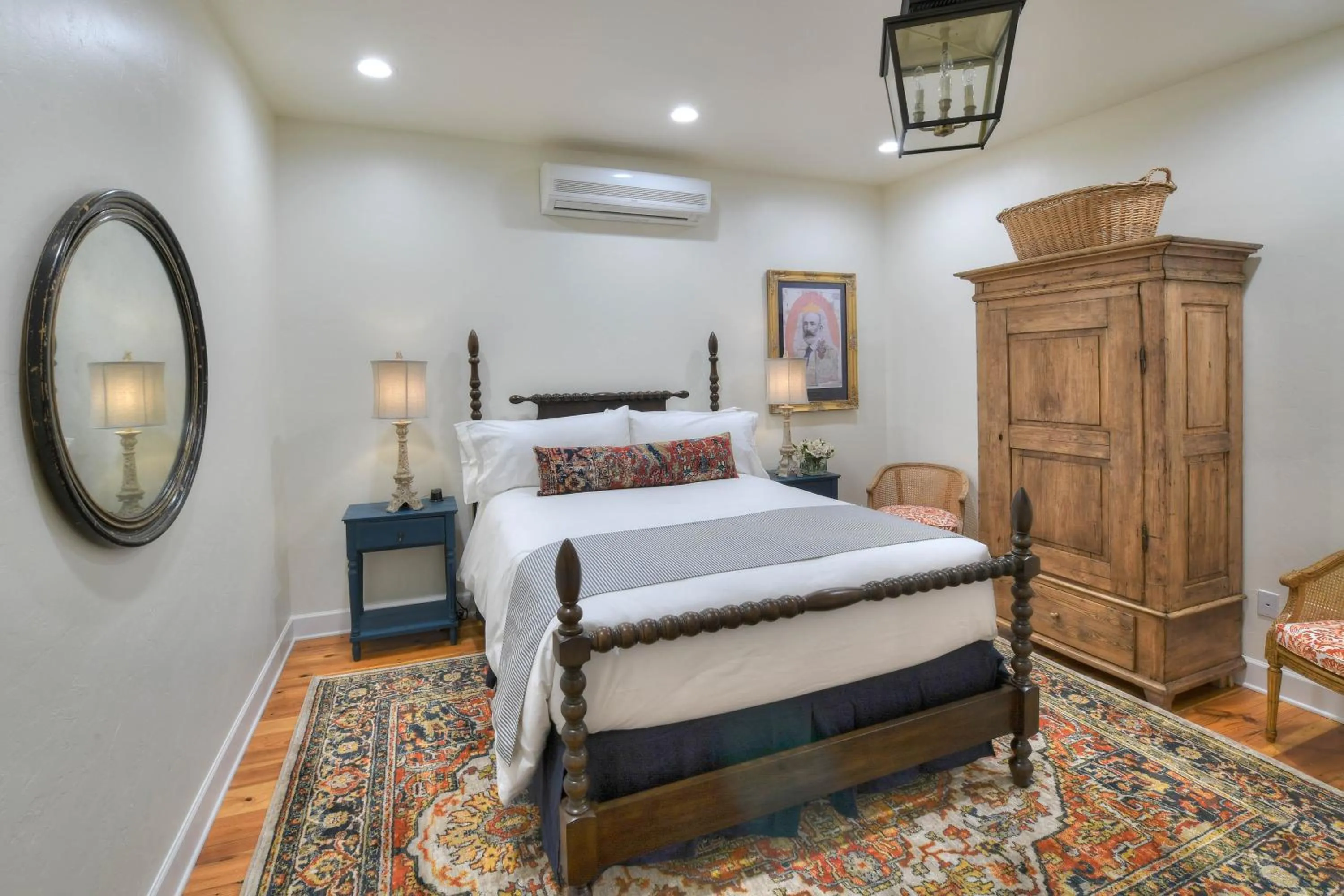 Bedroom, Bed in Armory Park Inn