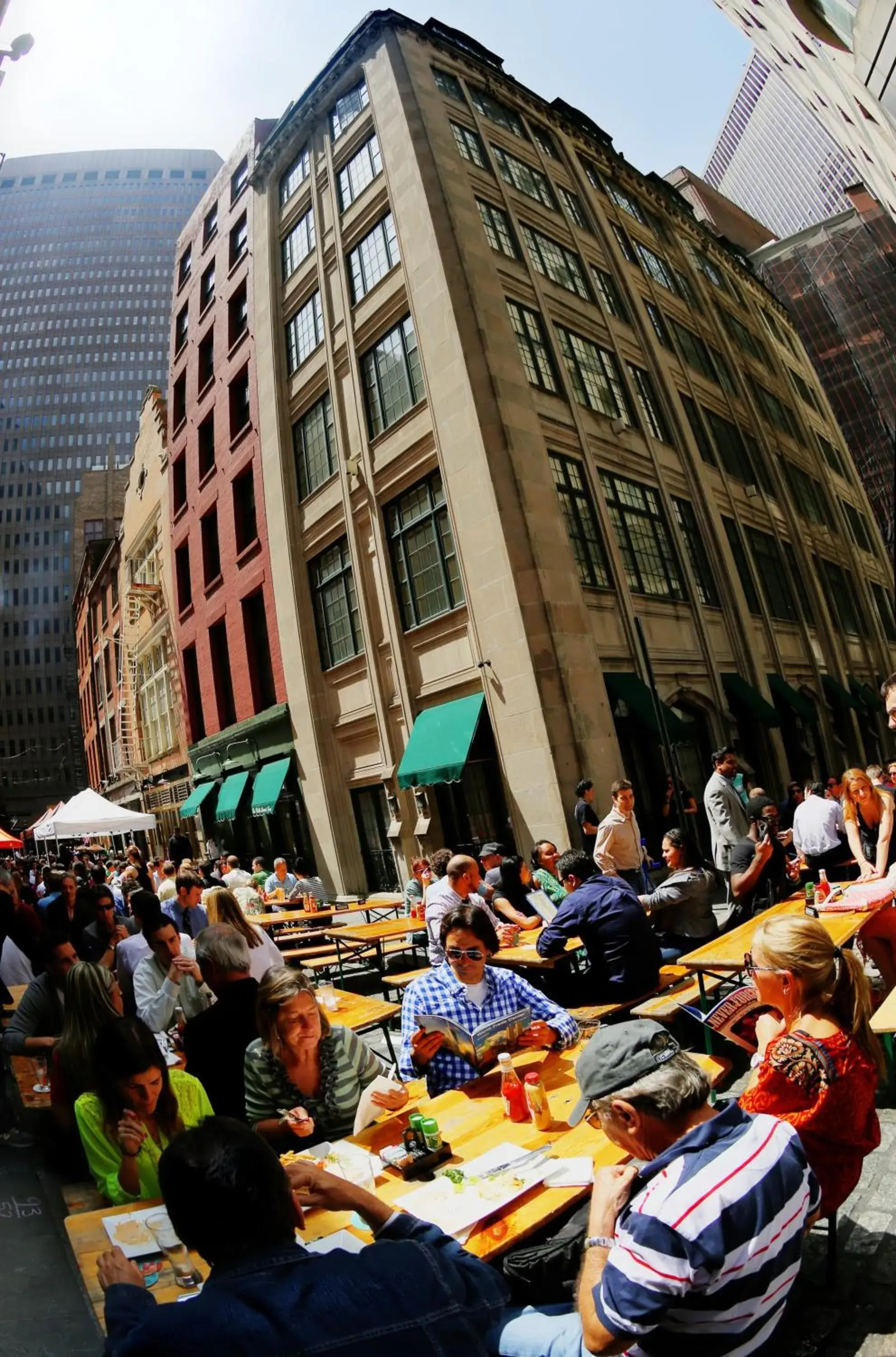 Restaurant/places to eat in The Wall Street Inn Restaurant/places to eat in The Wall Street Inn