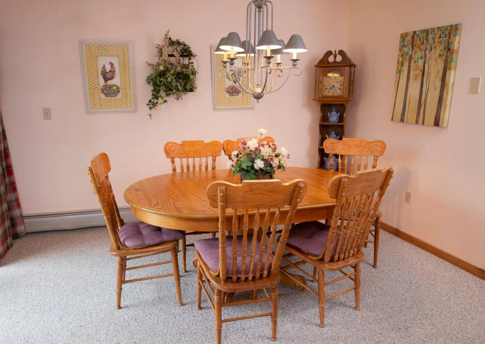 Dining area in Okemo Mountain Lodging