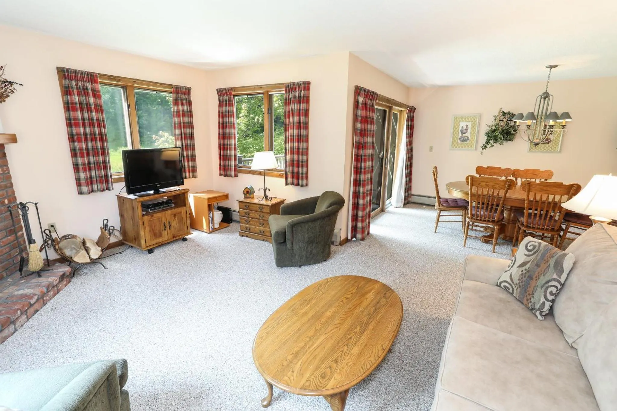 Living room in Okemo Mountain Lodging
