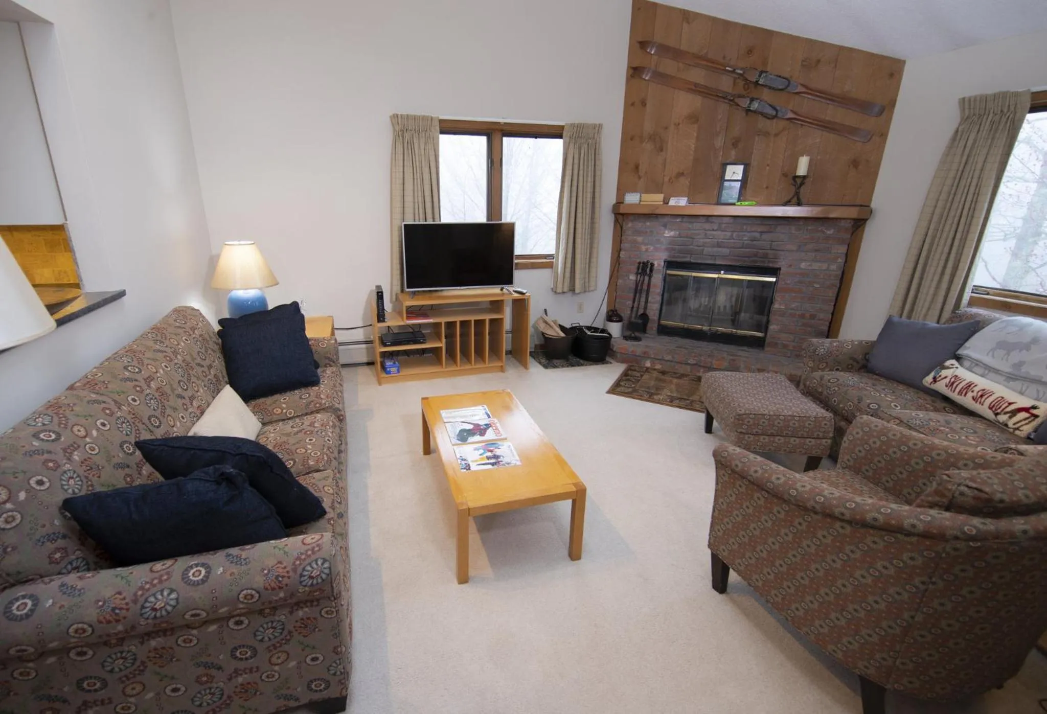 Living room in Okemo Mountain Lodging