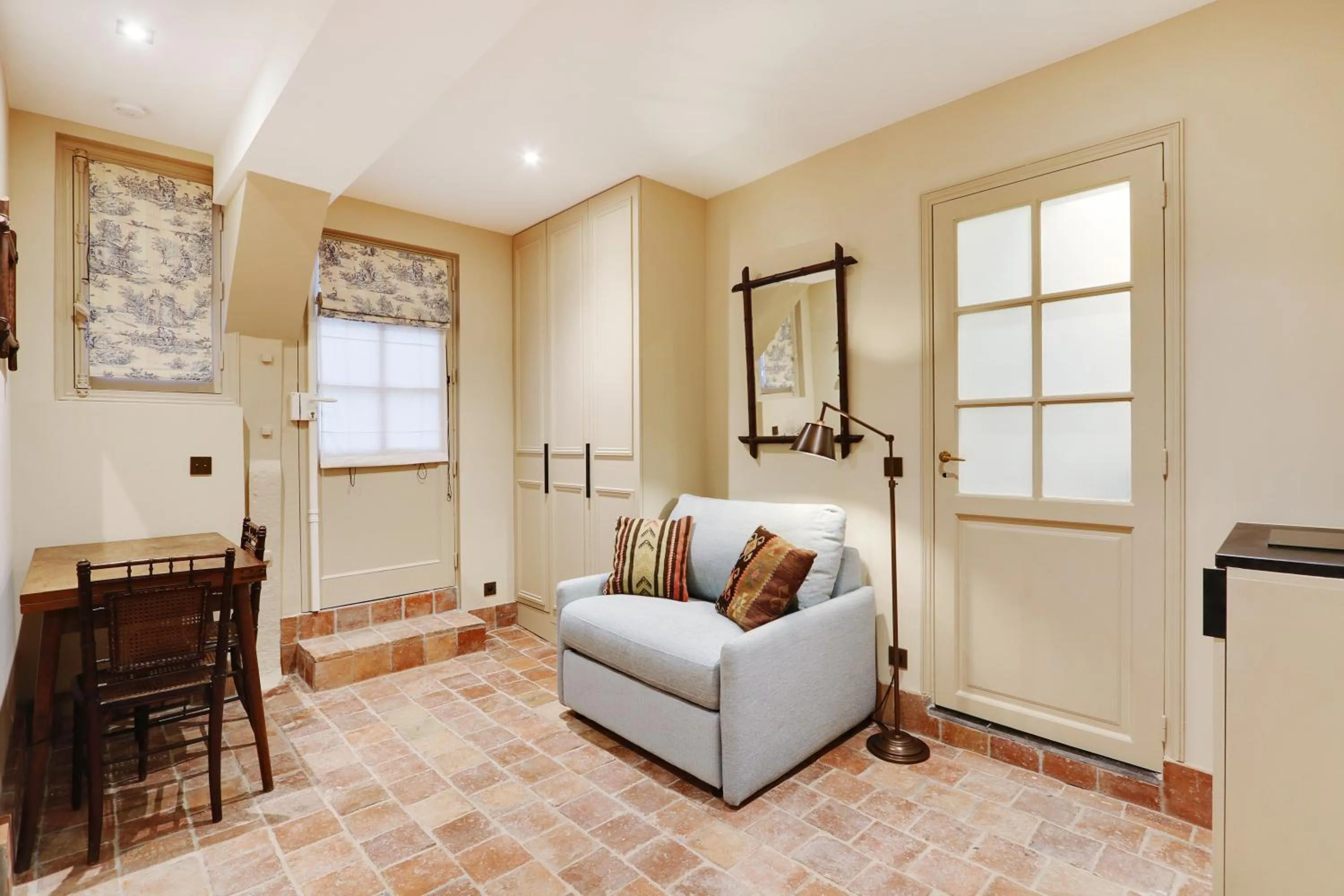 Kitchen or kitchenette in Pick A Flat's Apartments in Saint Germain - Paul-Louis Courier