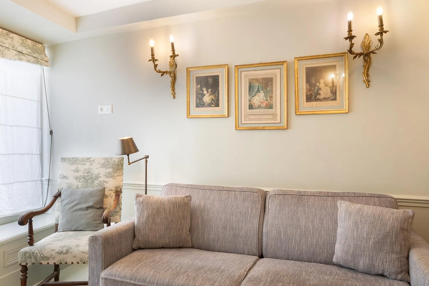Living room in Pick A Flat's Apartments in Saint Germain - Paul-Louis Courier