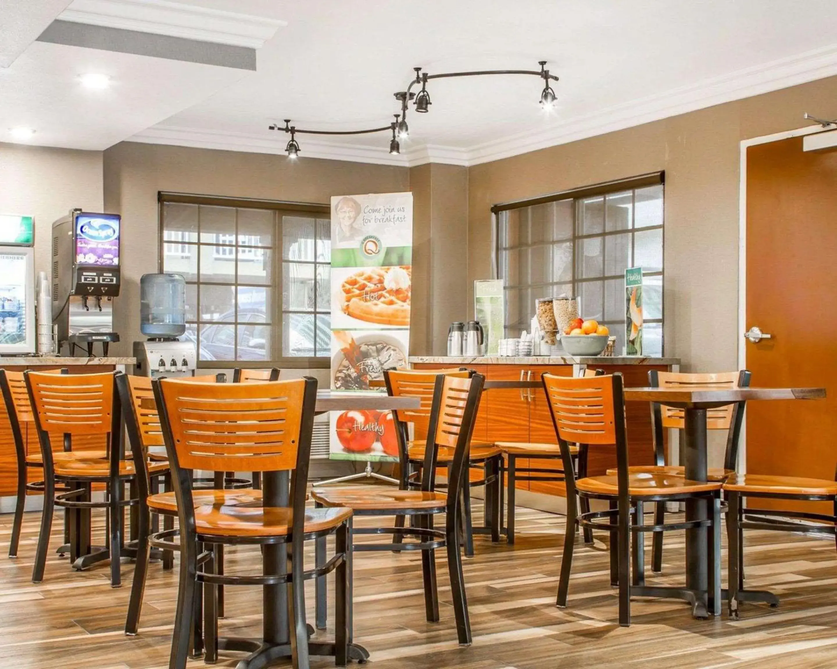 Breakfast in Quality Inn Sacramento Convention Center Breakfast in Quality Inn Sacramento Convention Center