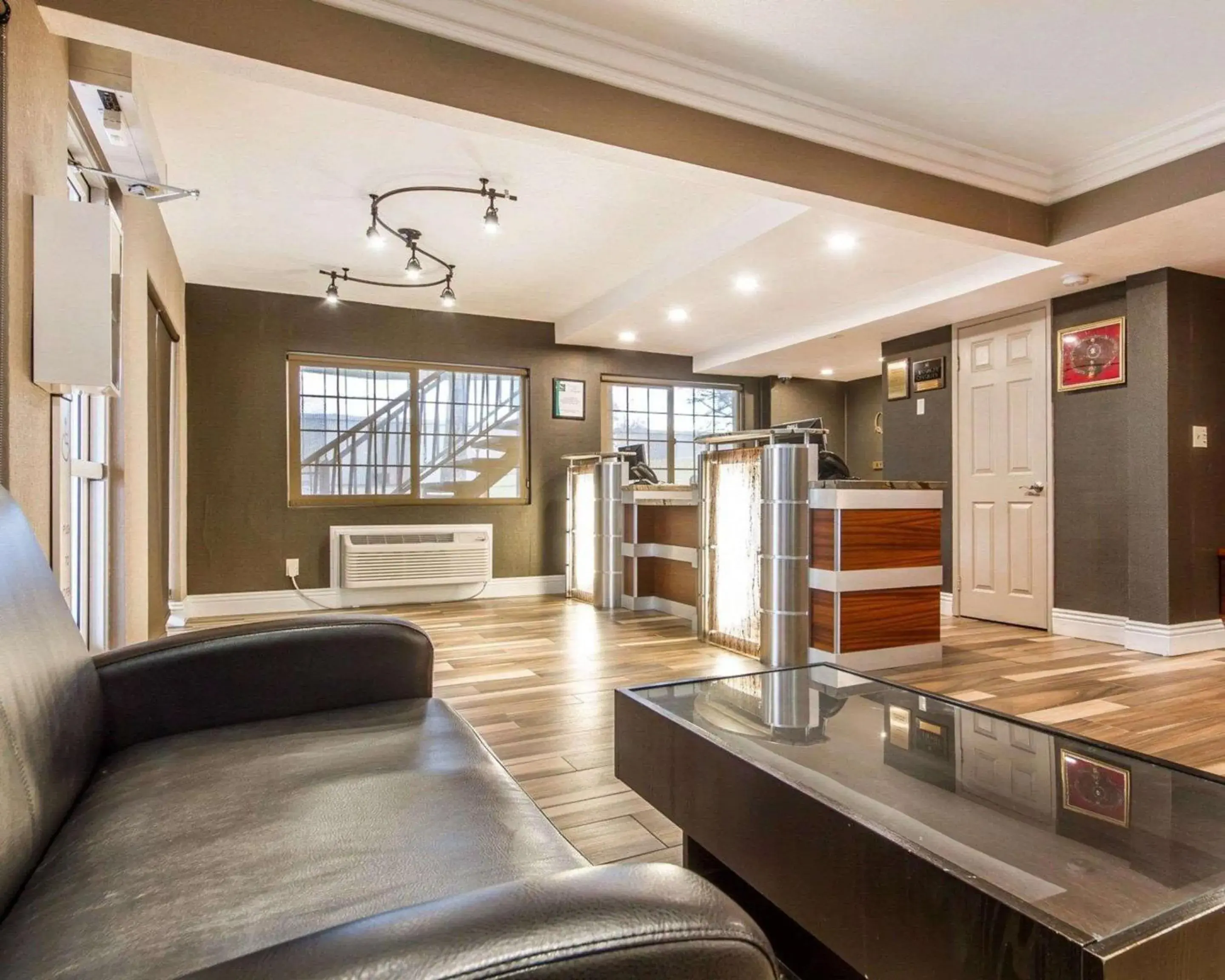 Lobby or reception in Quality Inn Sacramento Convention Center Lobby or reception in Quality Inn Sacramento Convention Center