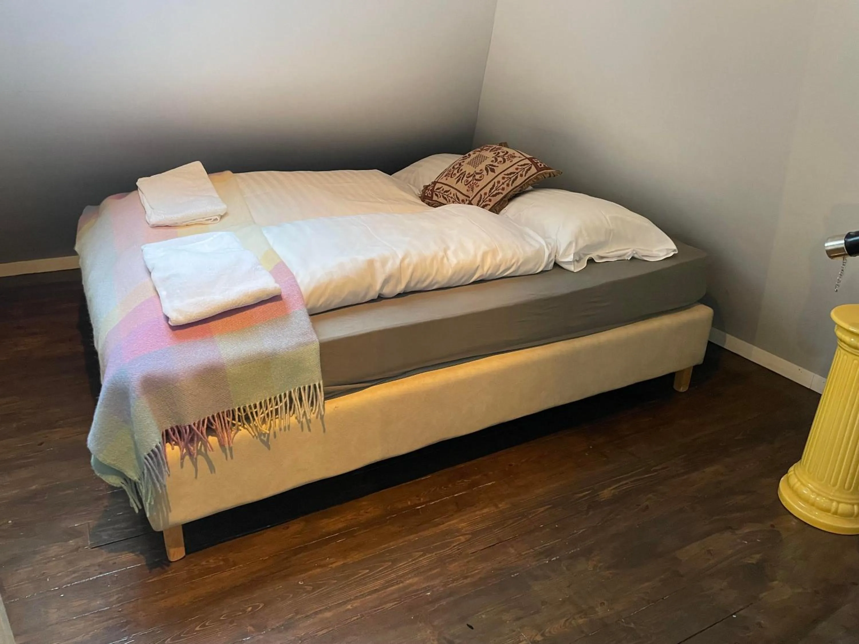 Bed in Hoepfner and Tulinius Historical Houses