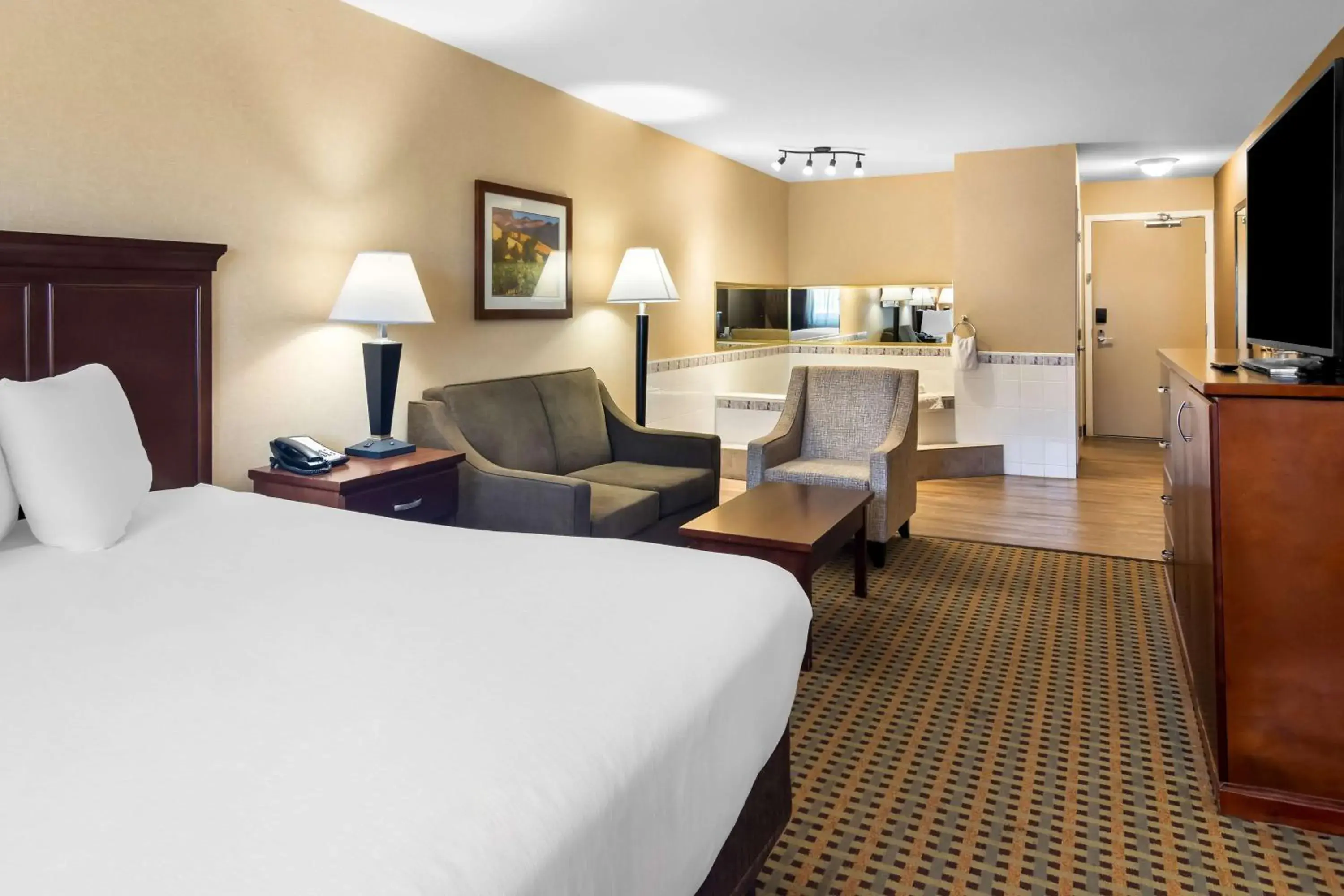 Spa and wellness centre/facilities, Bed in Best Western Plus Osoyoos Hotel & Suites Spa and wellness centre/facilities, Bed in Best Western Plus Osoyoos Hotel & Suites
