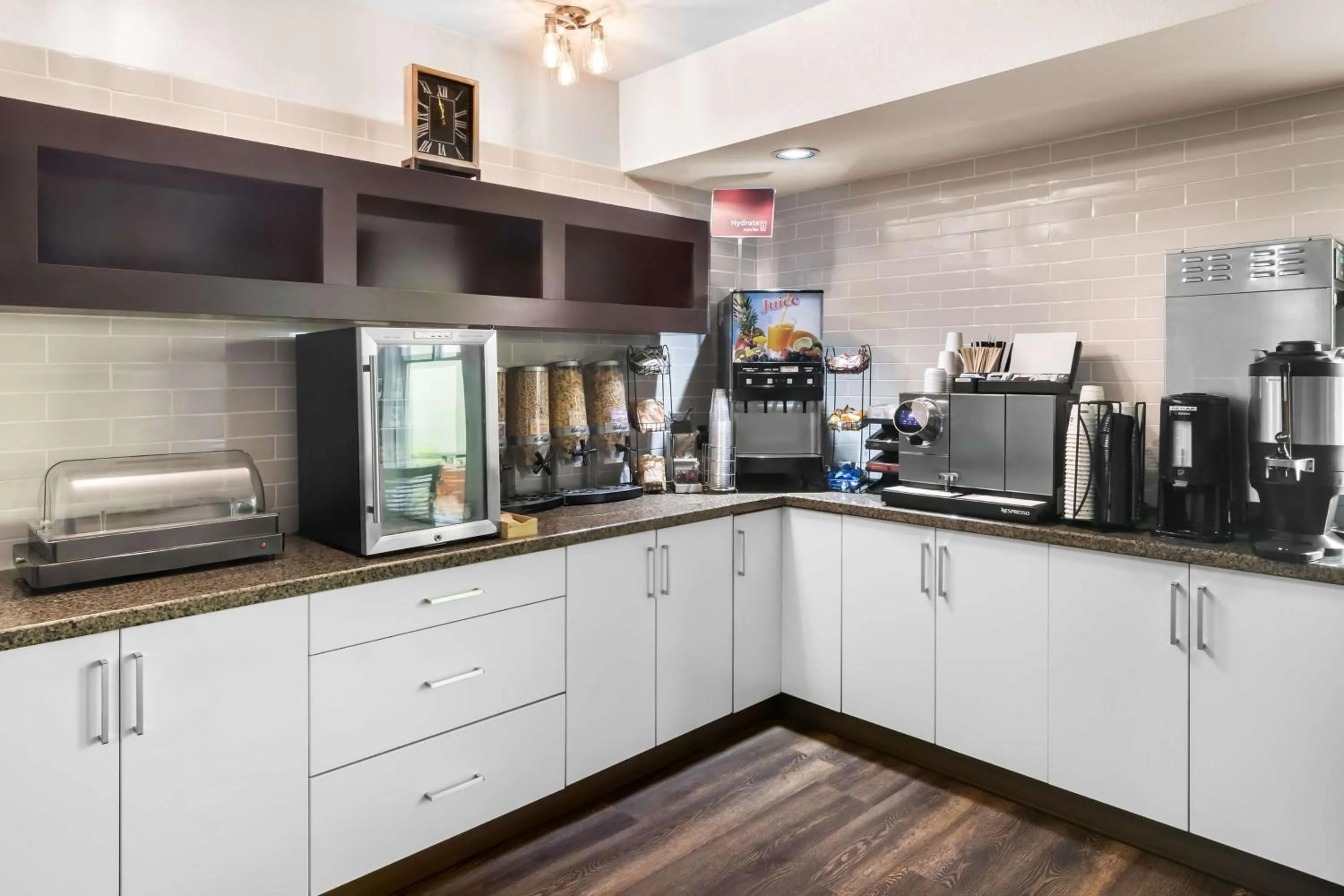 Restaurant/places to eat in Best Western Plus Osoyoos Hotel & Suites