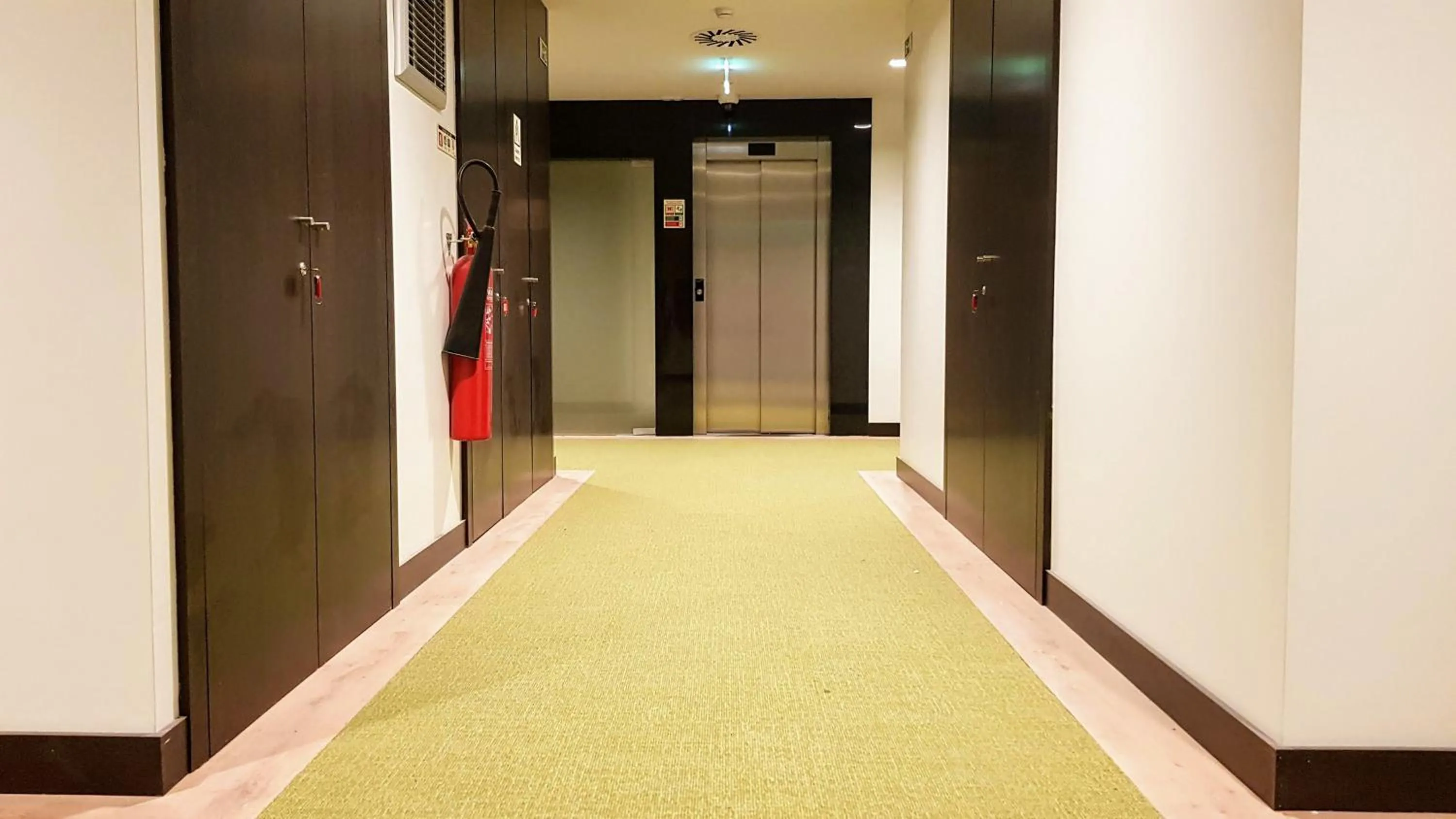 Patio in Porto City Hotel