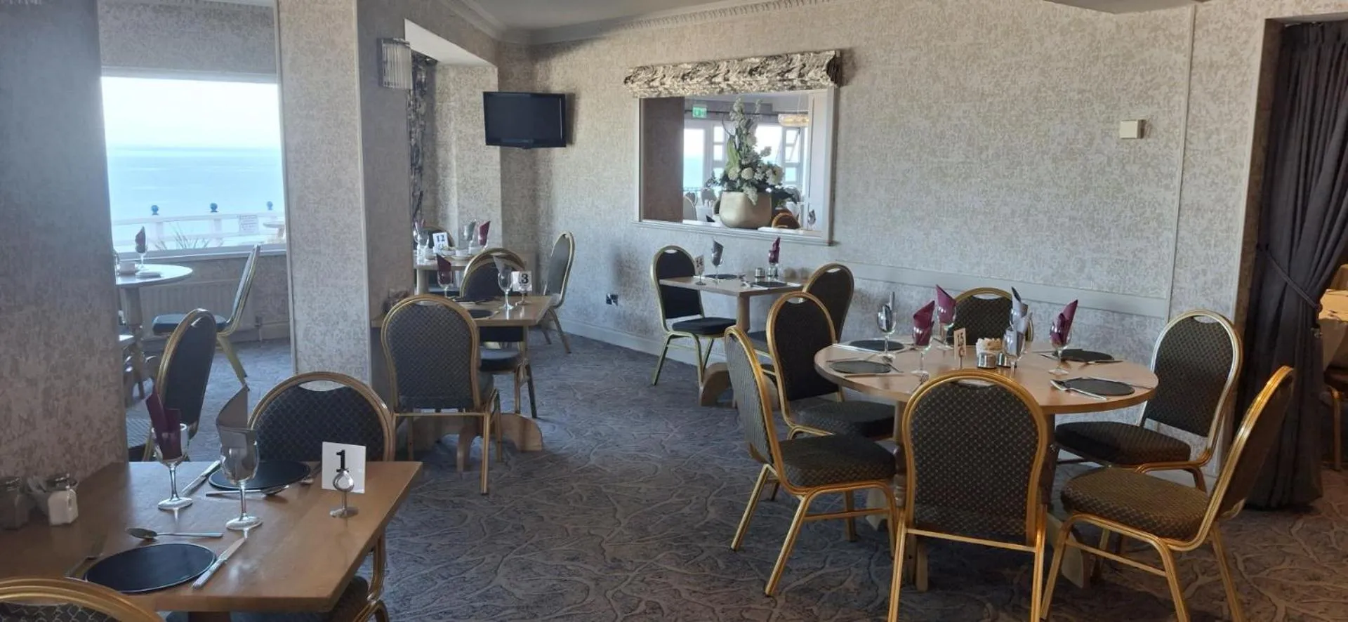 Dining area in Royal Court Hotel