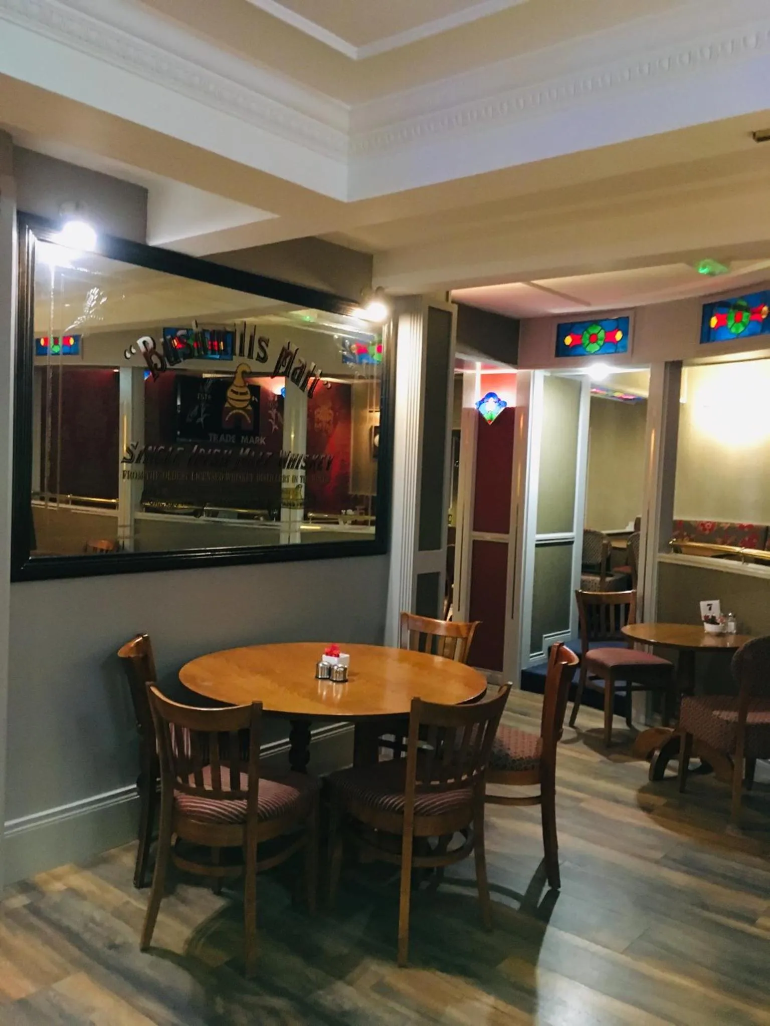 Lounge or bar in Royal Court Hotel