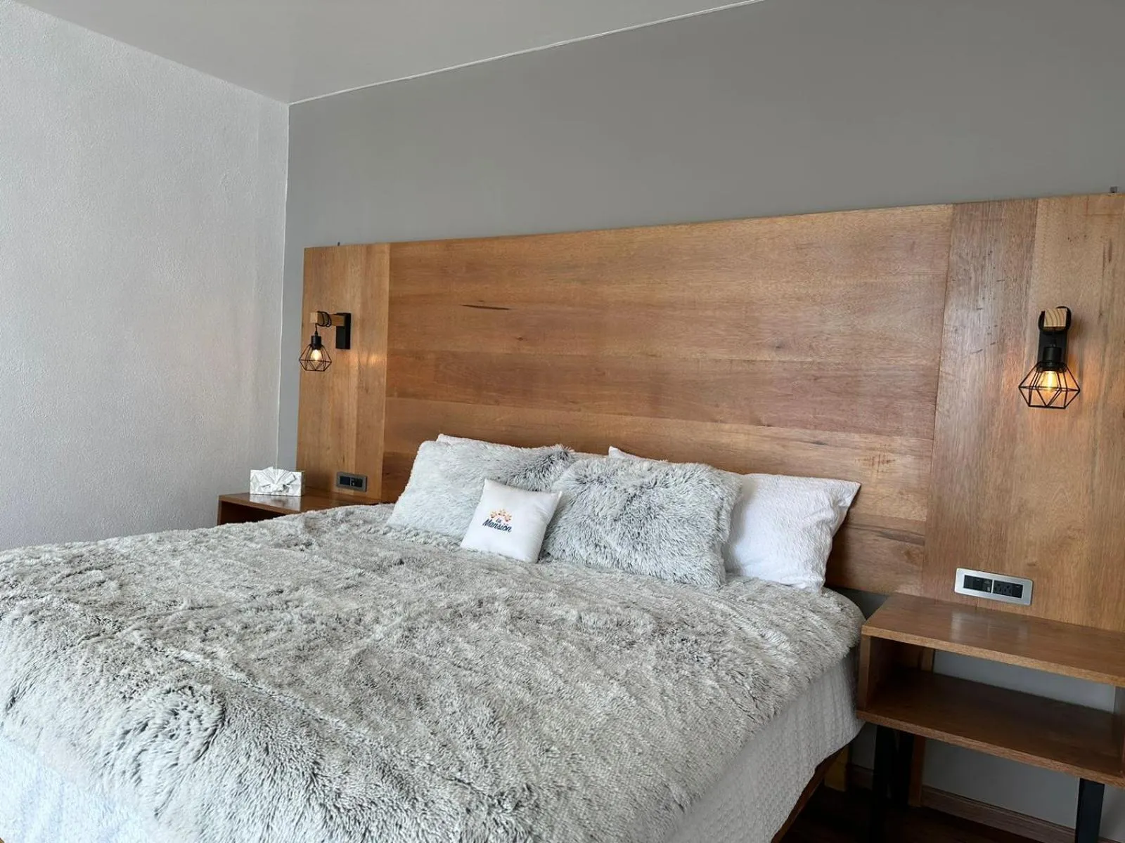 Bed in Hotel La Mansión