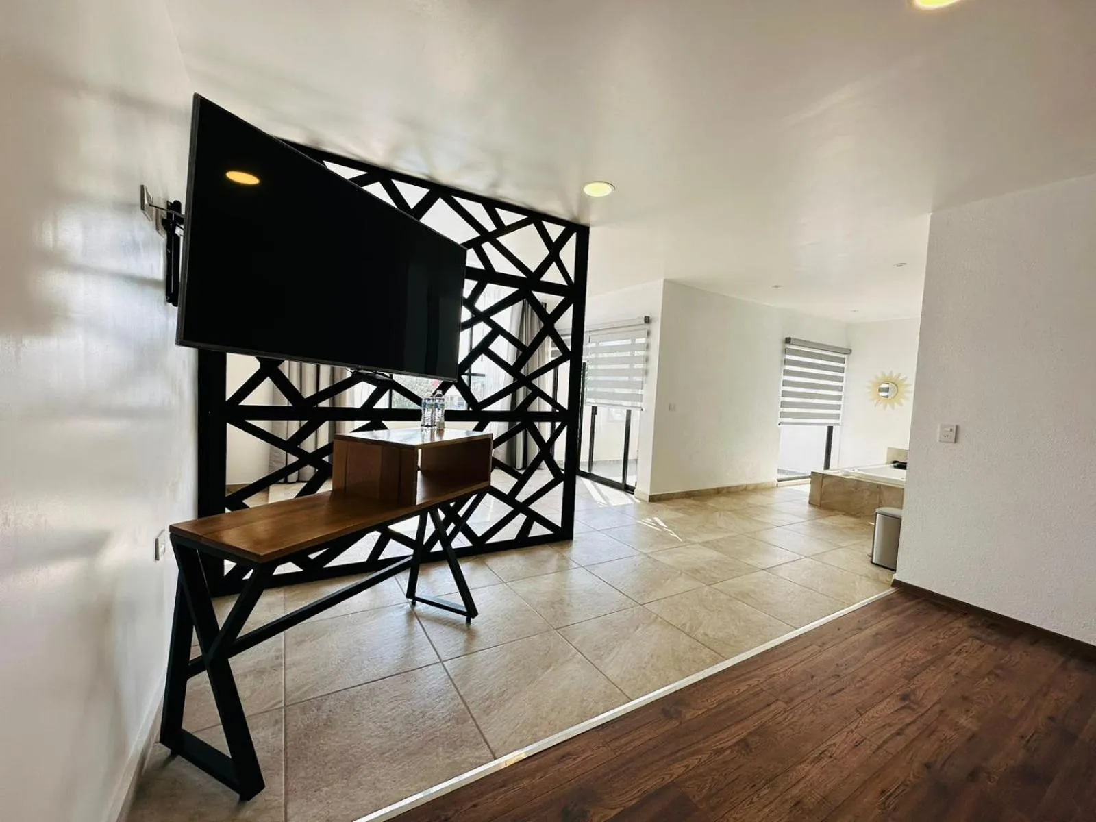 TV and multimedia in Hotel La Mansión