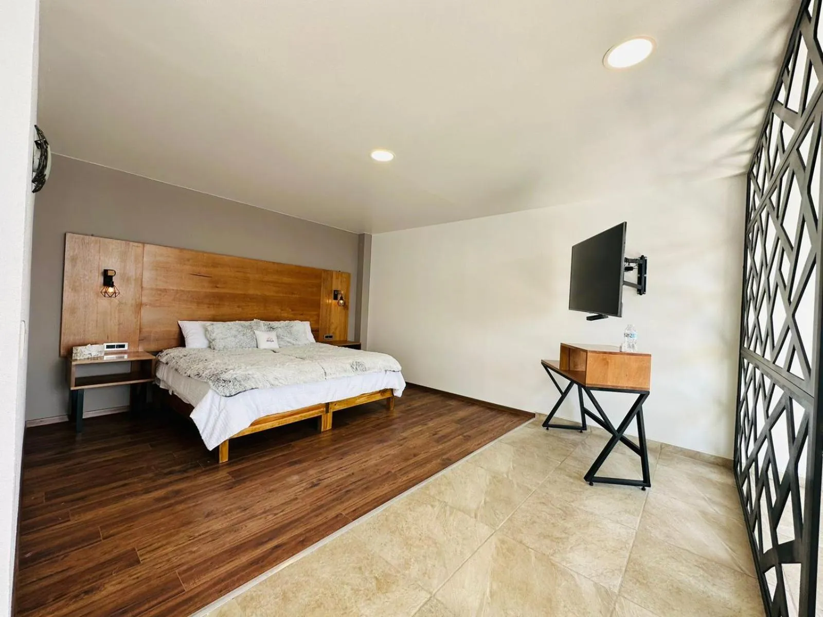 Bed in Hotel La Mansión