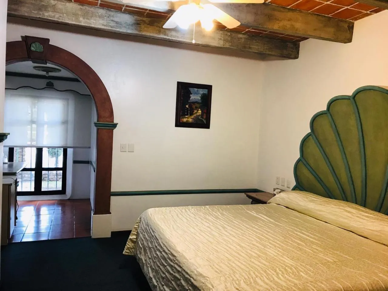 Bed in Hotel La Mansión