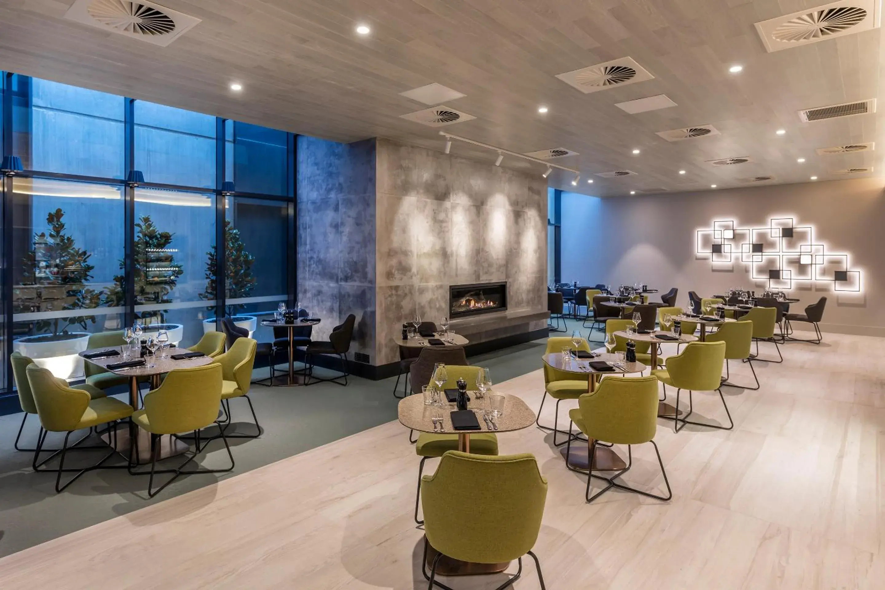 Restaurant/places to eat in Deco Hotel Canberra Restaurant/places to eat in Deco Hotel Canberra