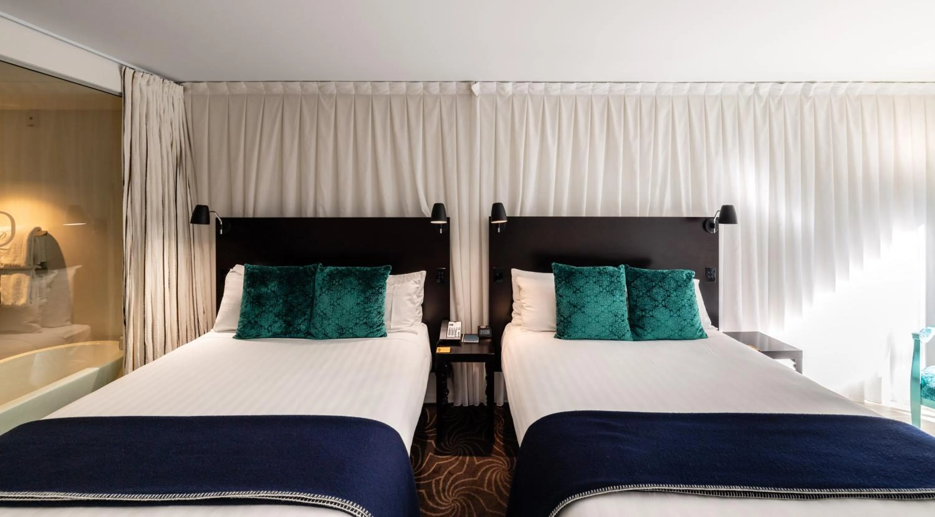 Bedroom, Bed in Queenstown Park Boutique Hotel