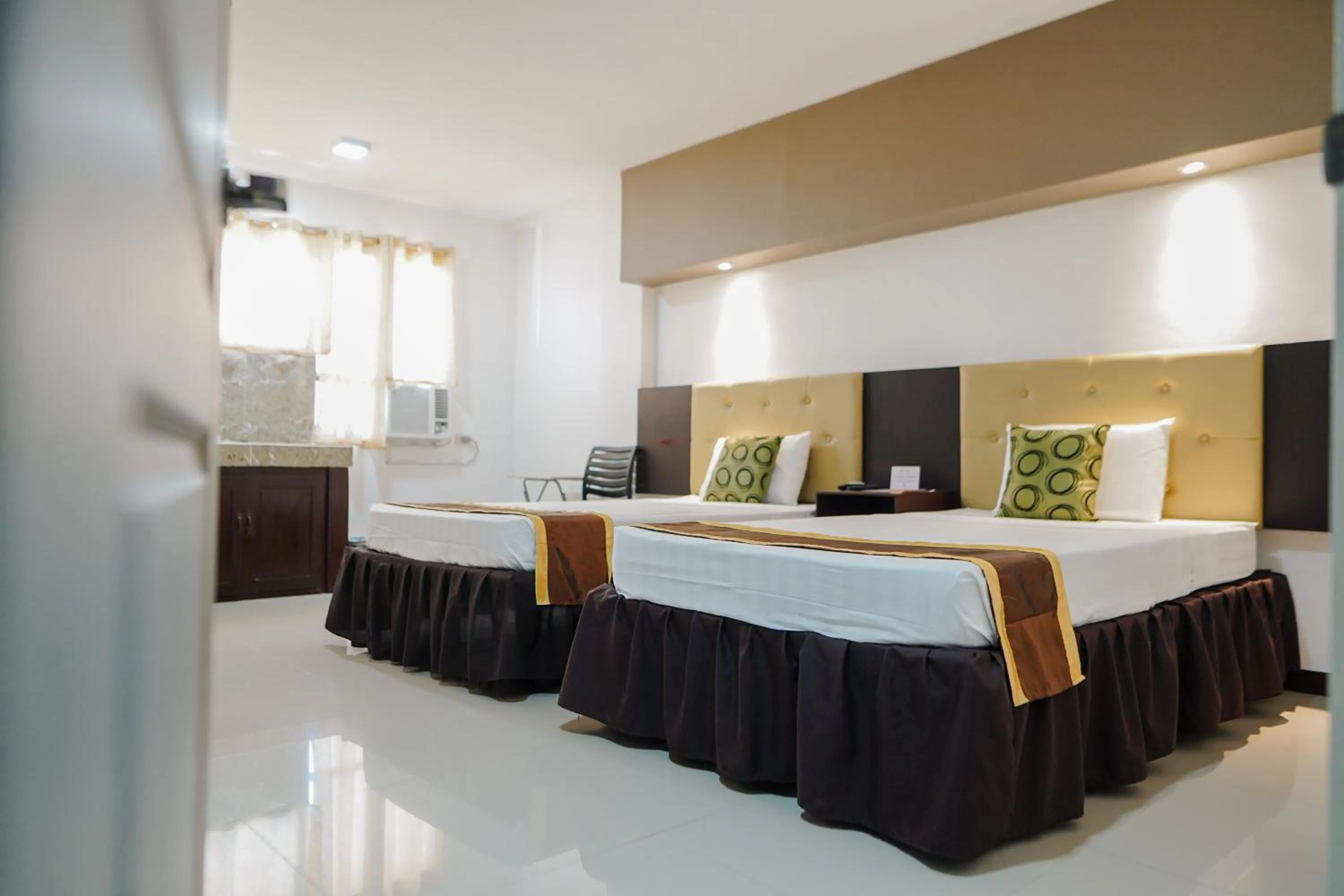 Photo of the whole room in North Tourist Inn