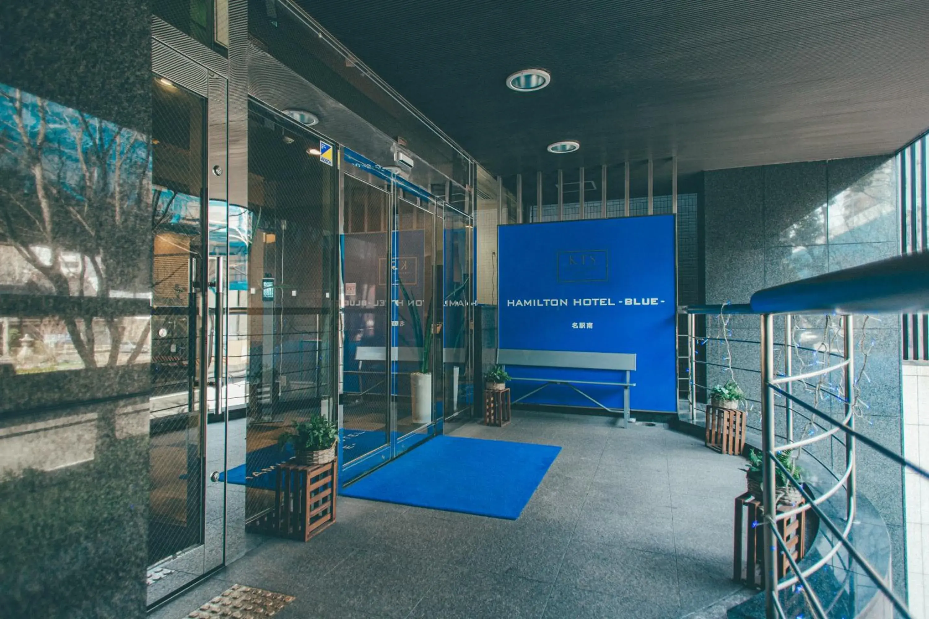 Hamilton Hotel Blue Hamilton Hotel Blue