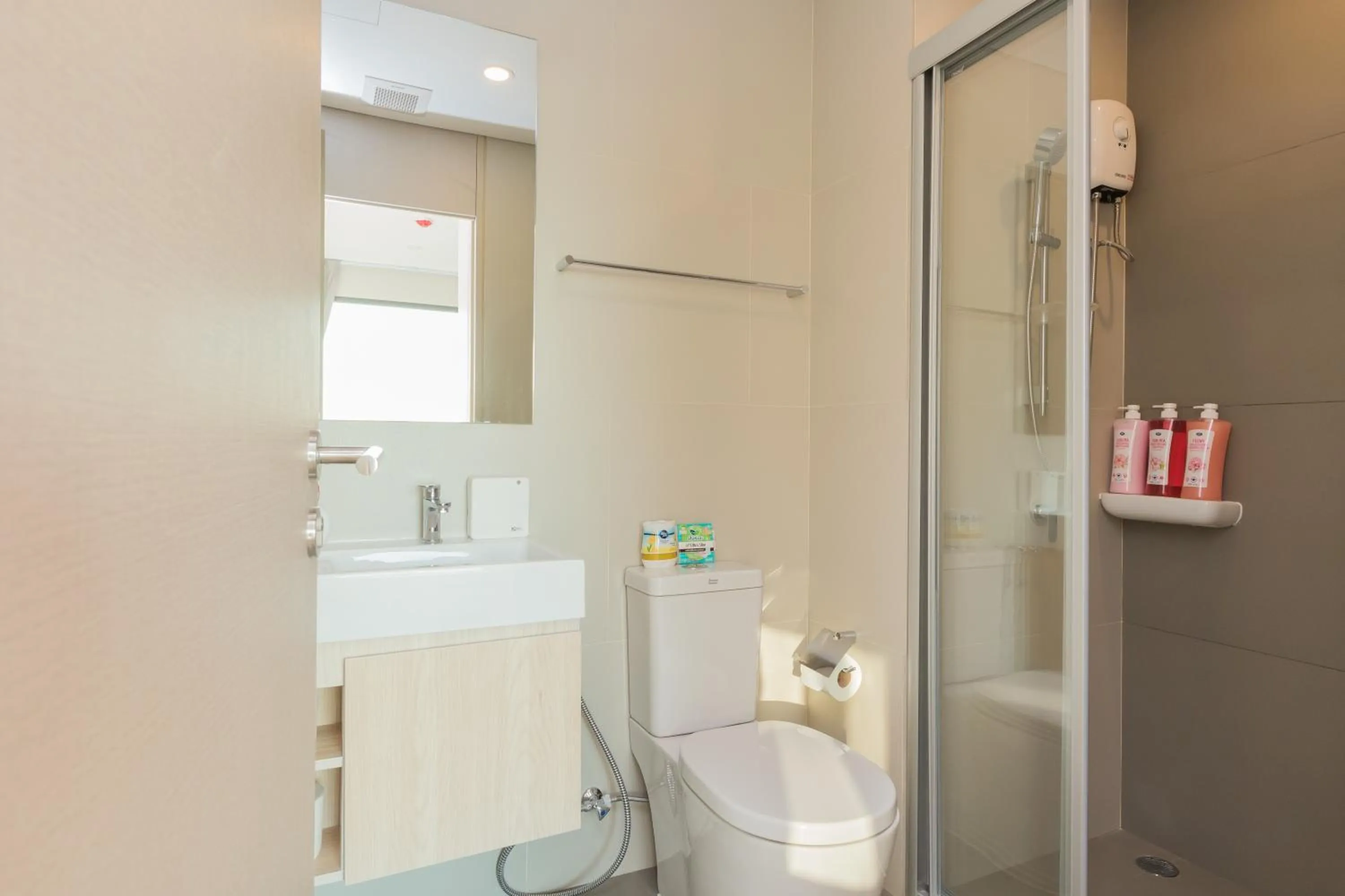 Bathroom in Lumpini Suite Phetchaburi-Makkasan