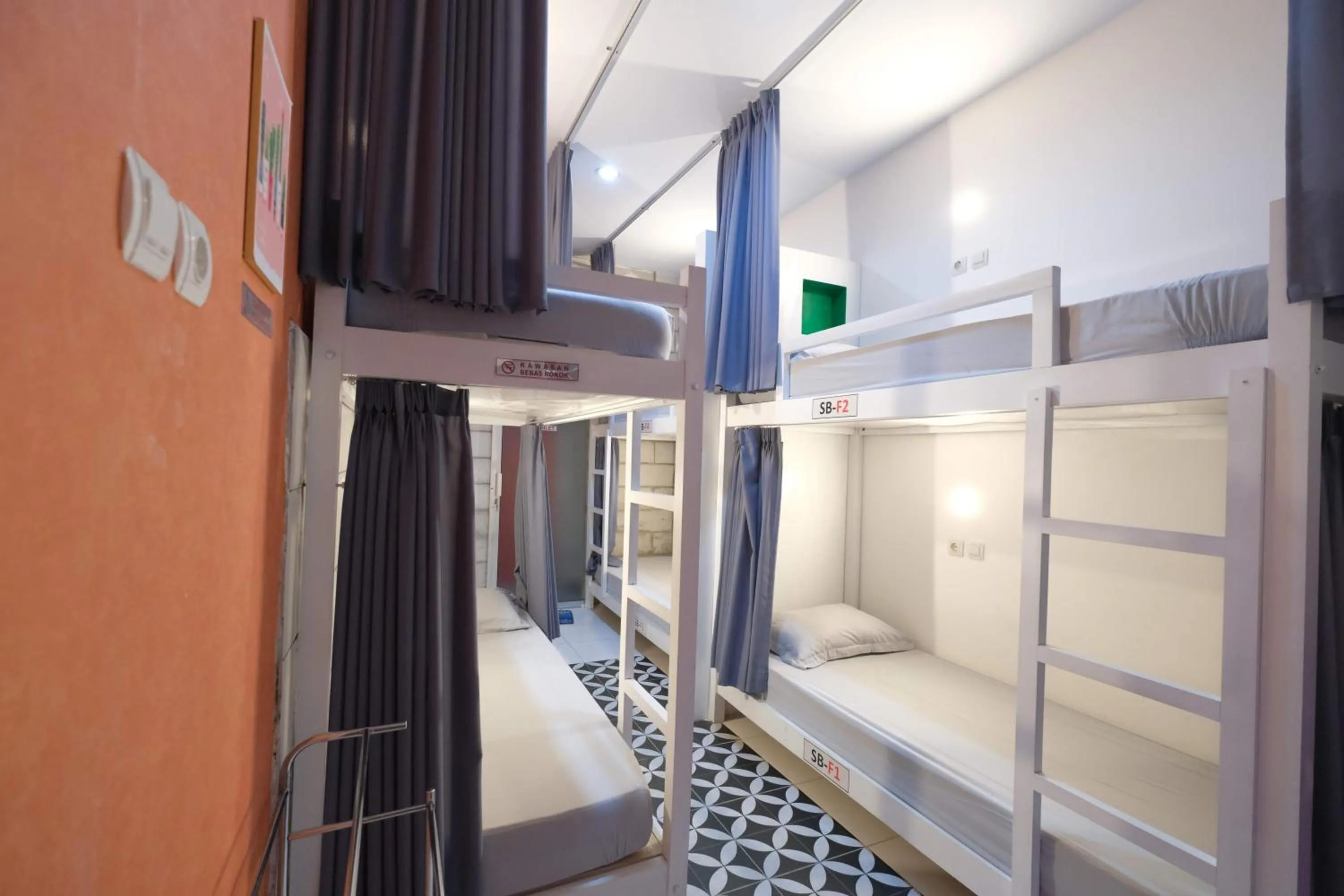 Bed in Home Addicts Hostel