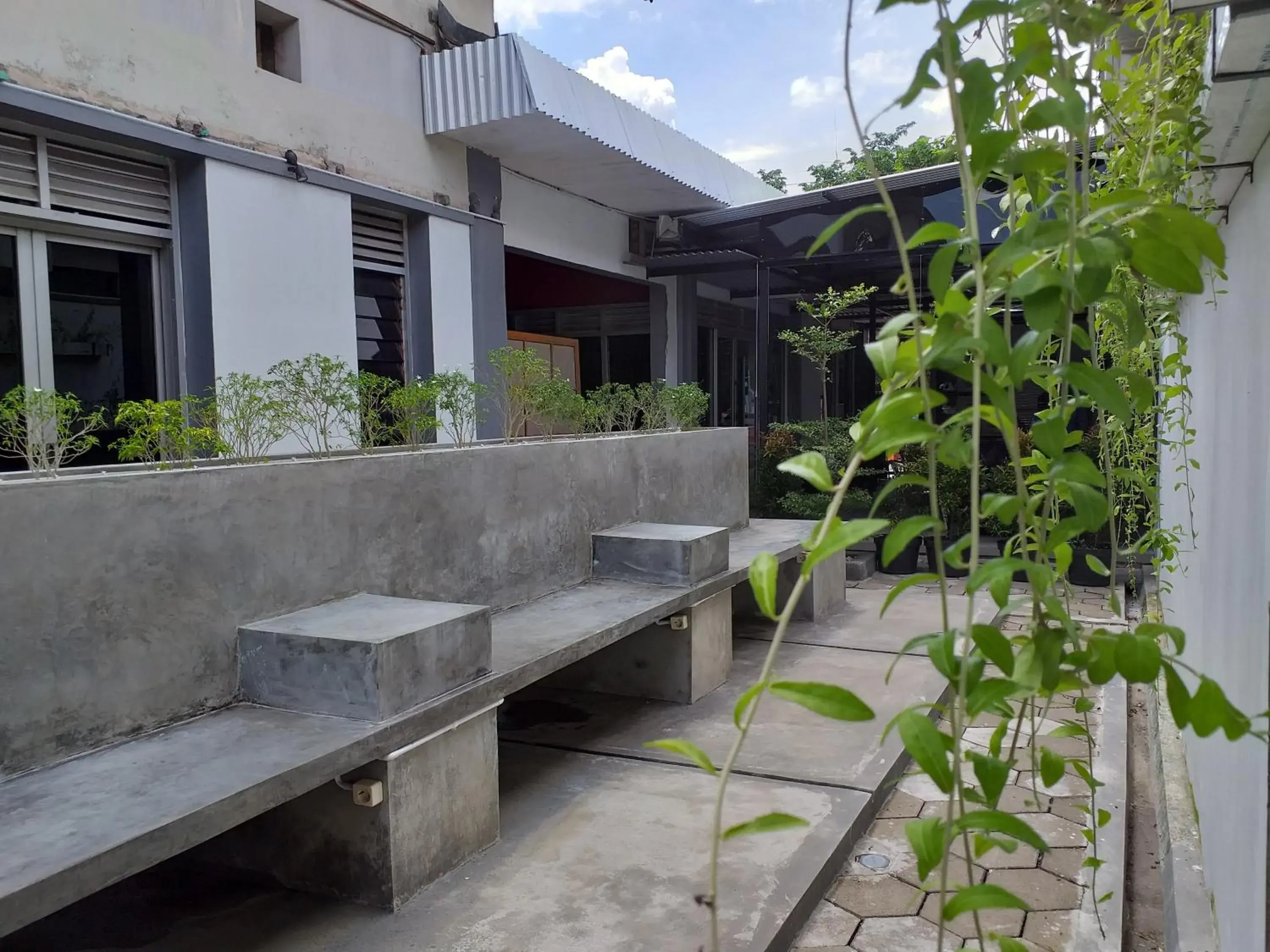 Property building in Home Addicts Hostel Property building in Home Addicts Hostel