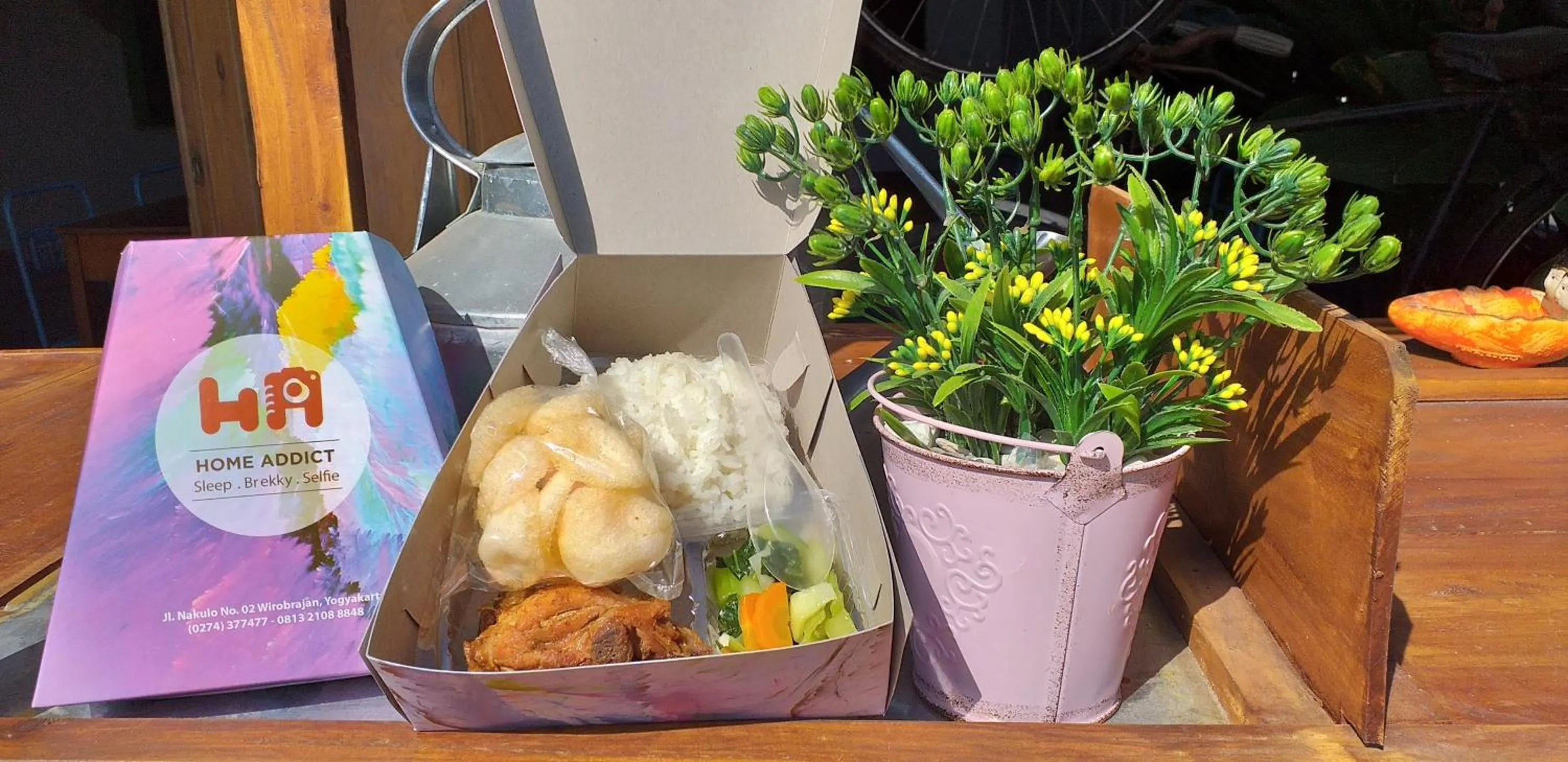 Asian breakfast in Home Addicts Hostel