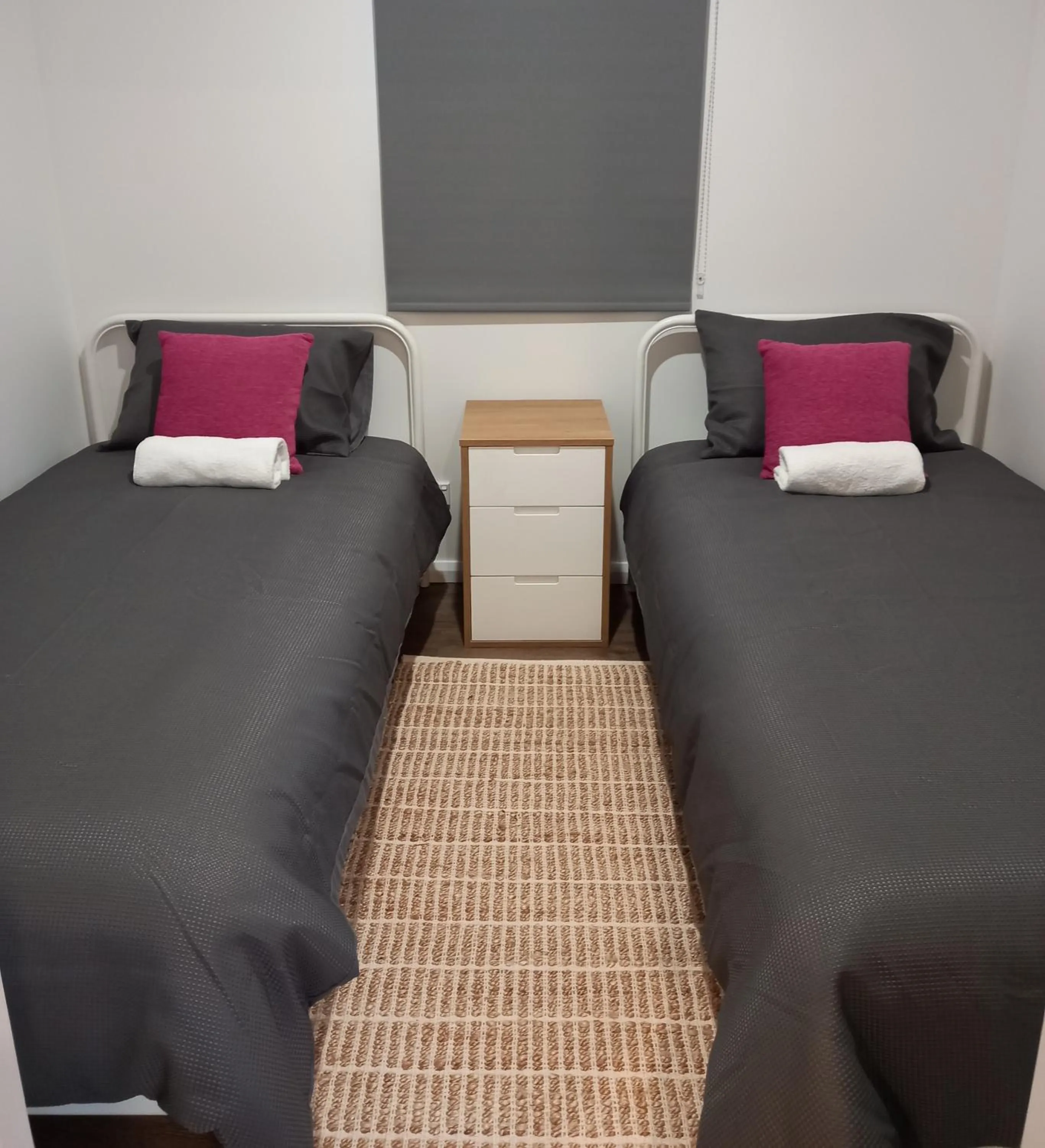 Bedroom, Bed in Young Caravan and Tourist Park