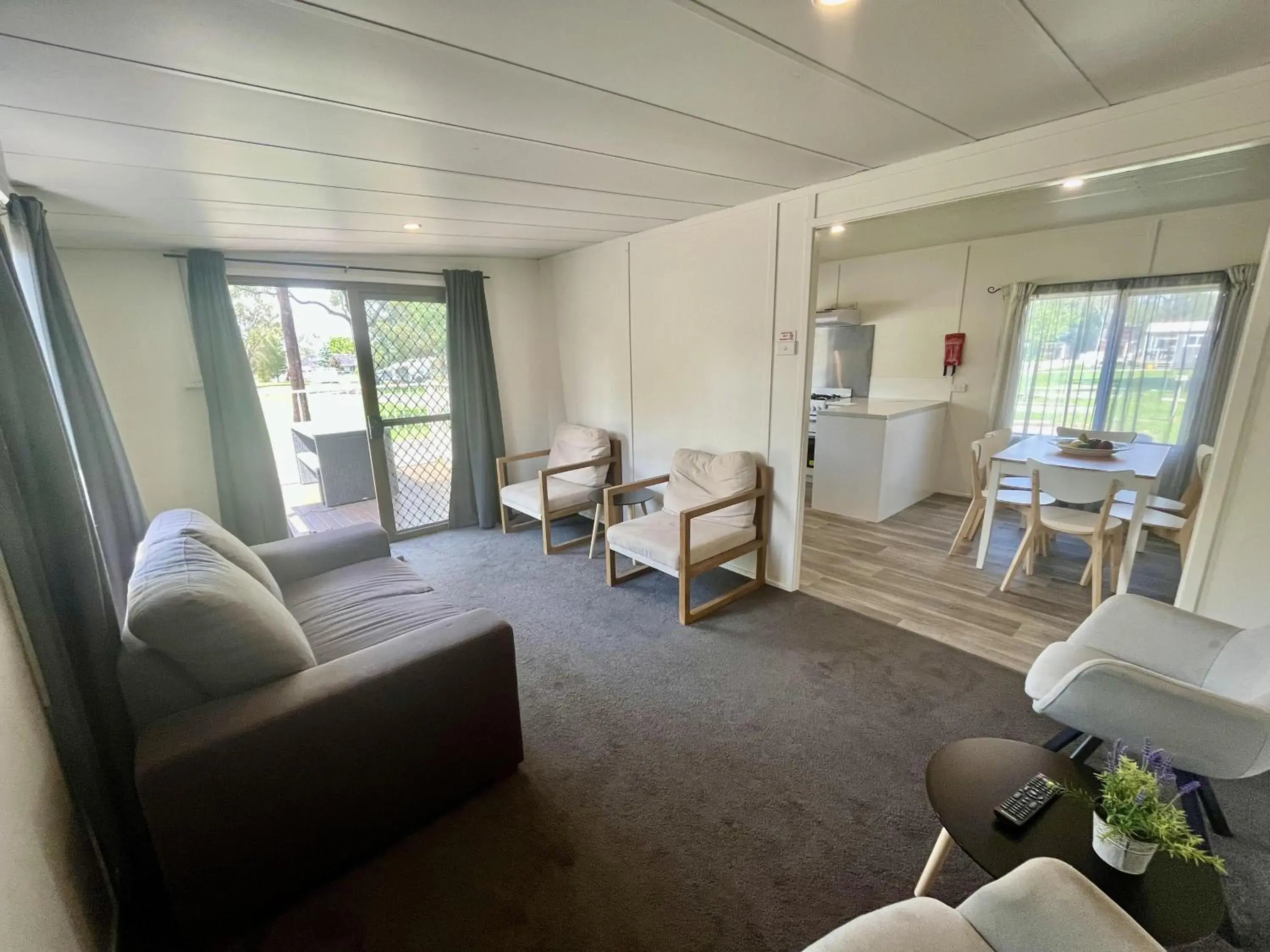 Family Bungalow in Young Caravan and Tourist Park Family Bungalow in Young Caravan and Tourist Park