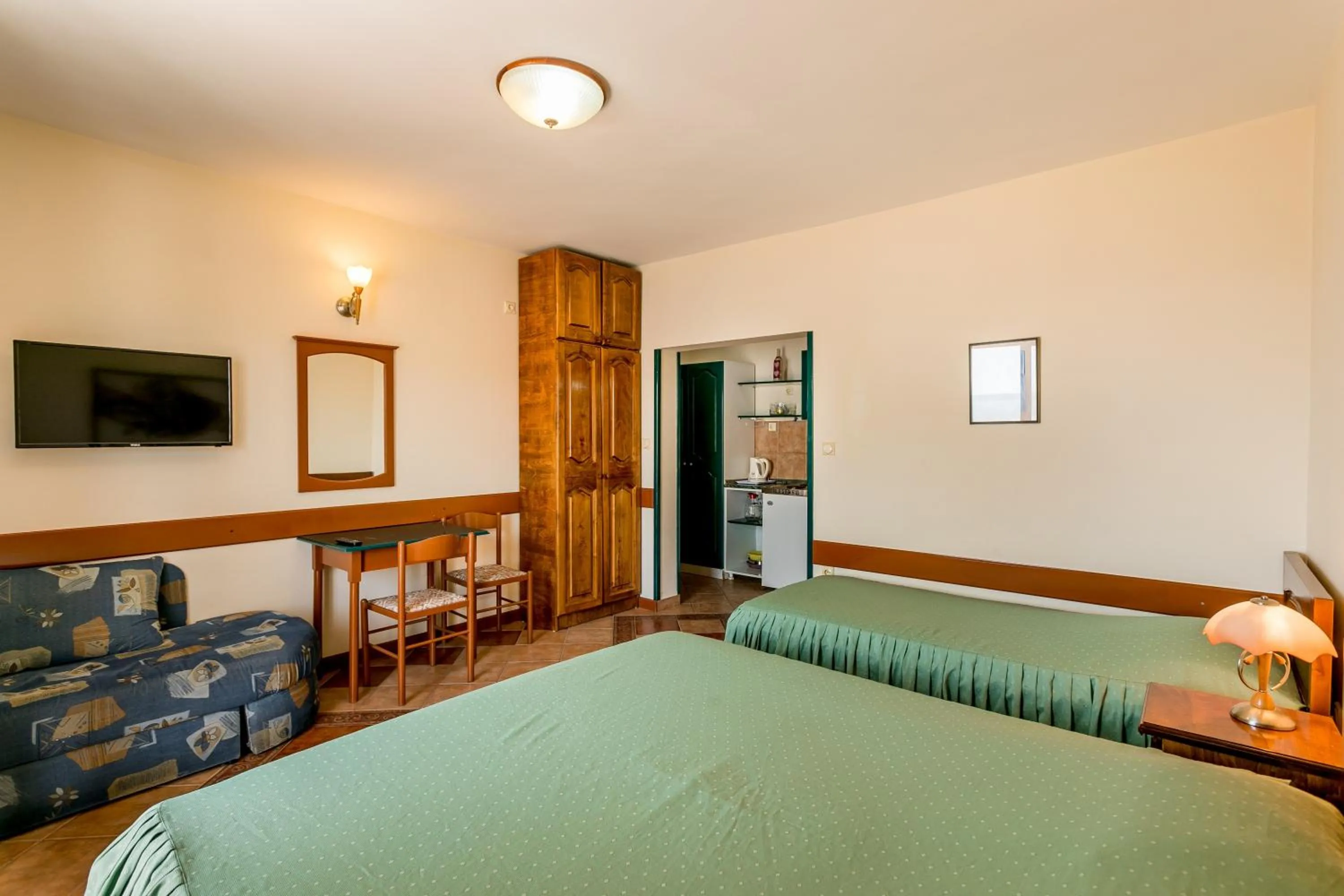 Bed in Apartments Maslina