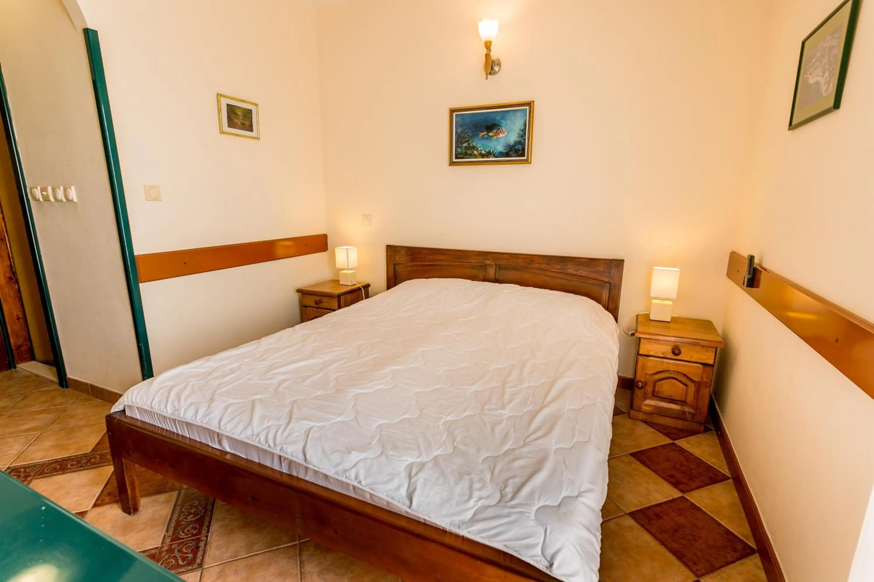 Bed in Apartments Maslina