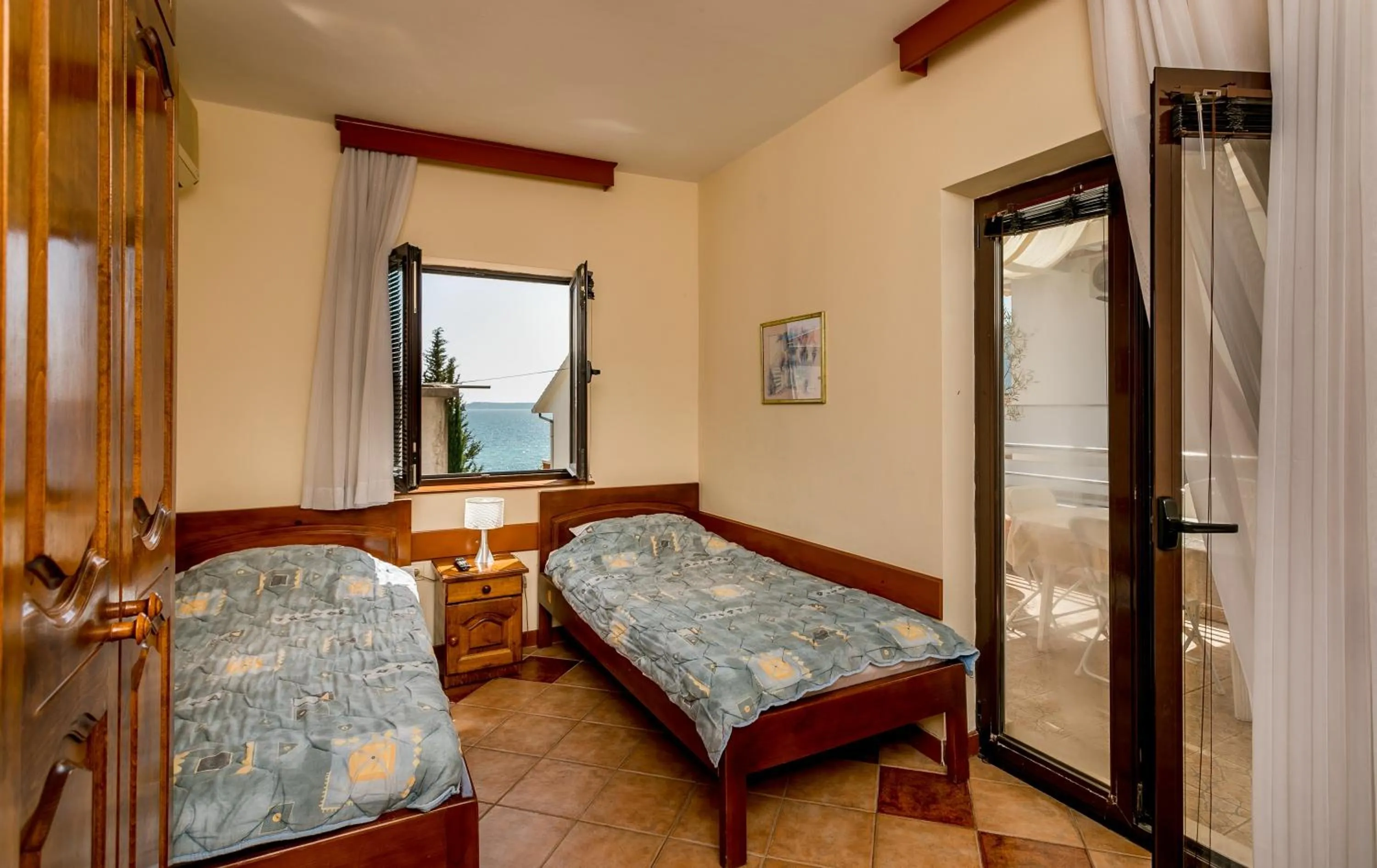 Bed in Apartments Maslina