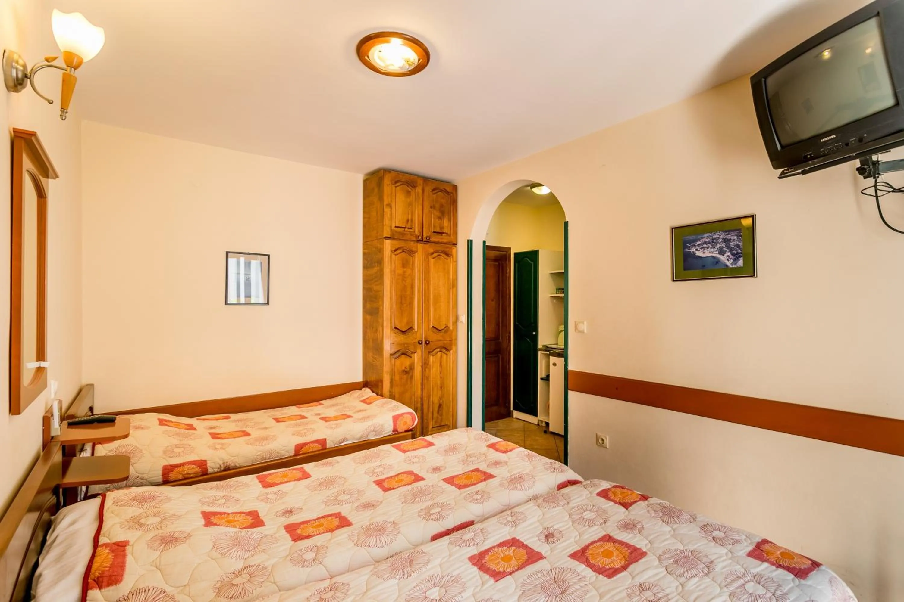 Bed in Apartments Maslina