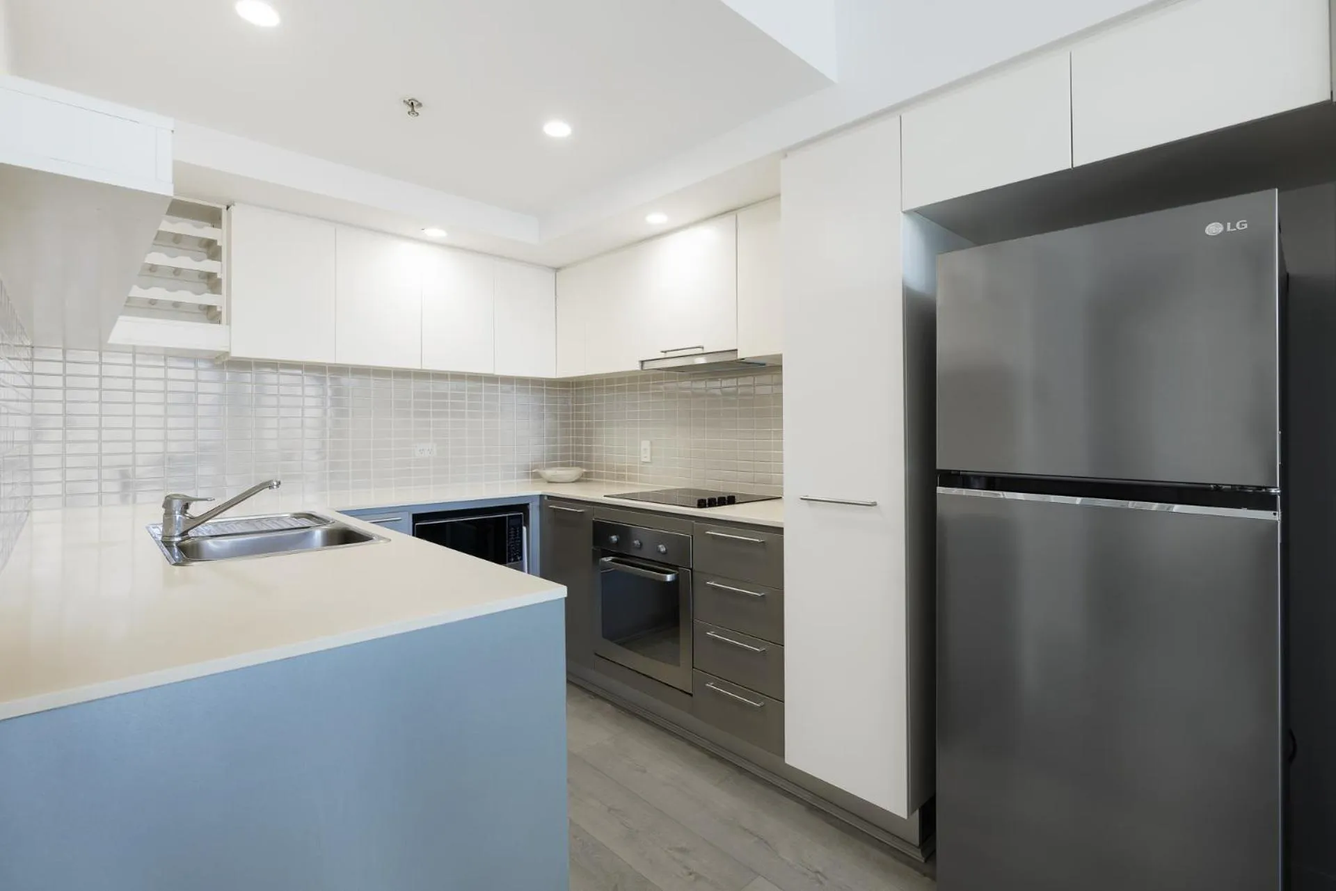 Artique Surfers Paradise - Official