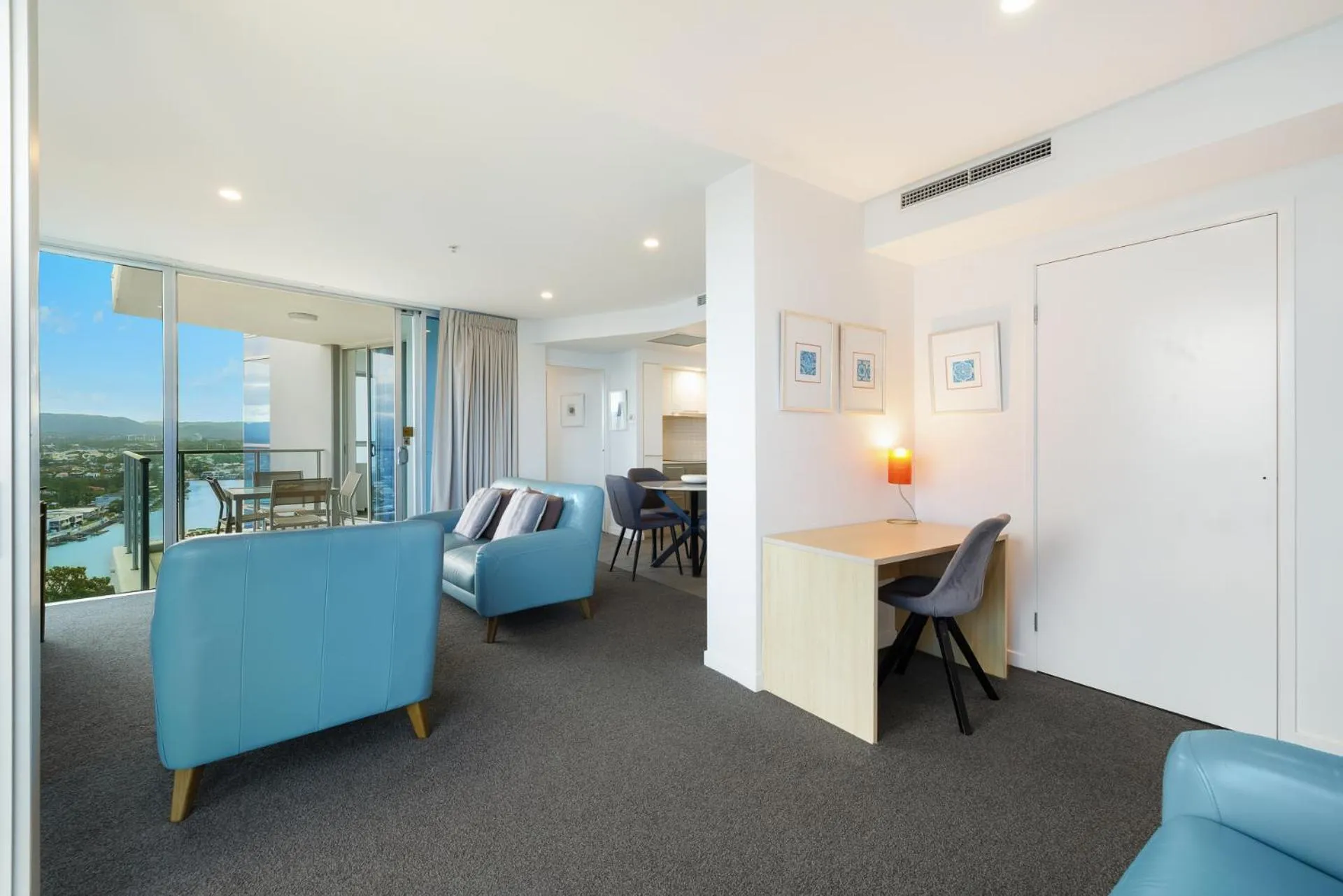 Artique Surfers Paradise - Official