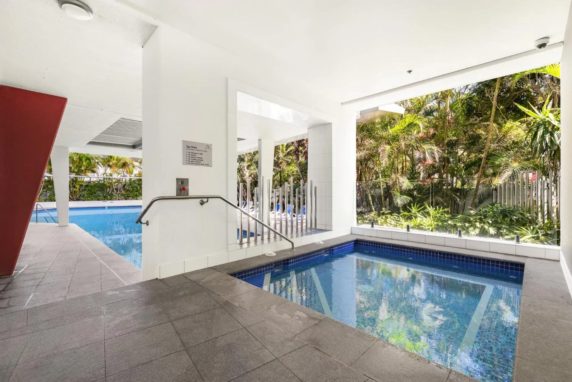 Artique Surfers Paradise - Official