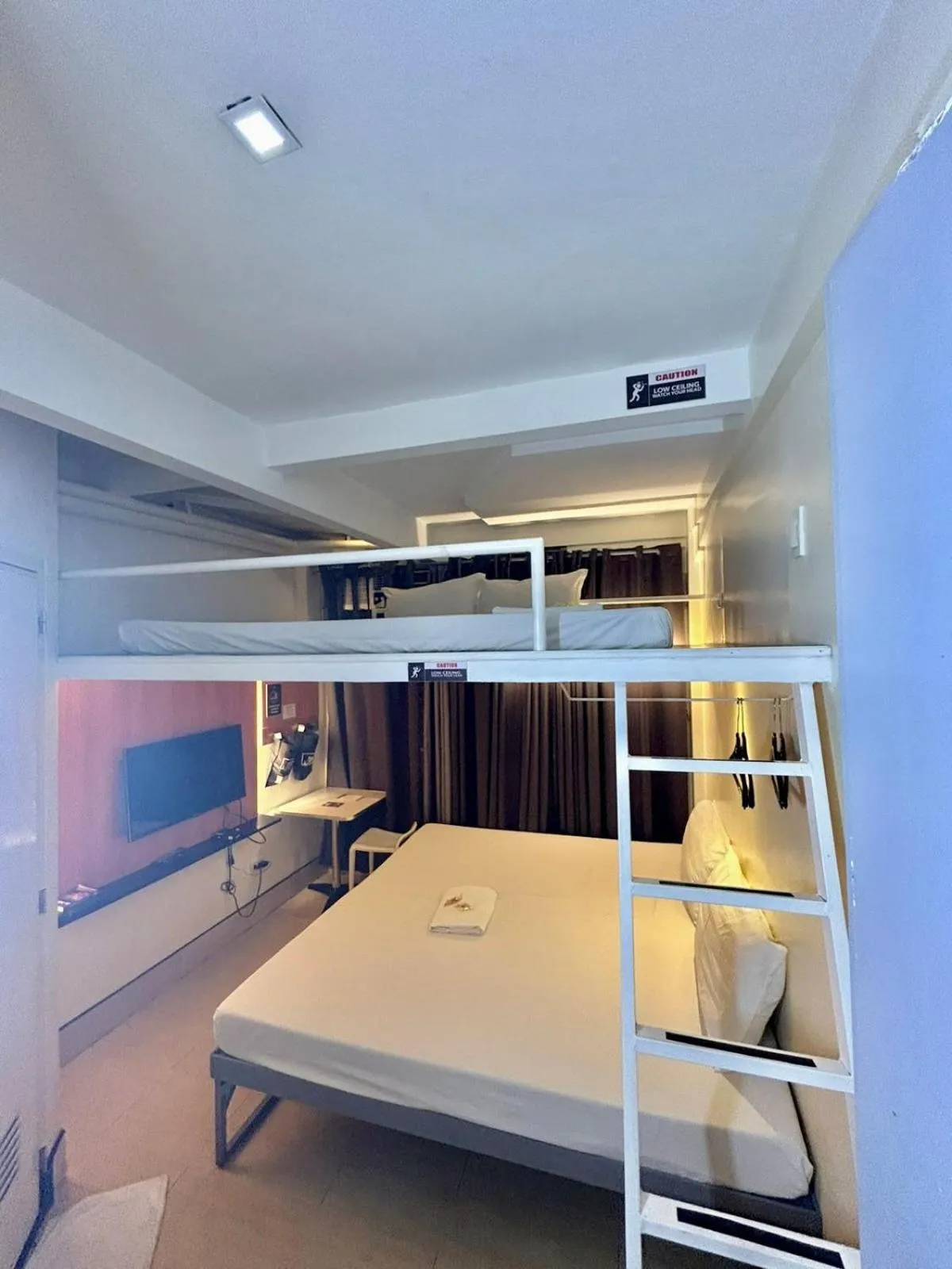 Bed in Selah Lofts Hotel