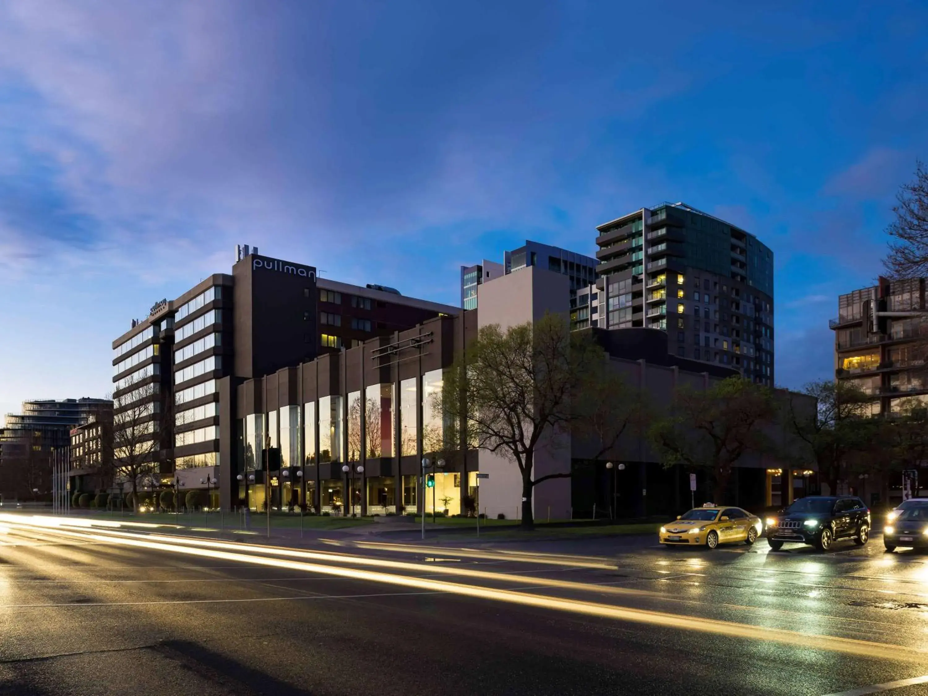 Property building in Pullman Melbourne Albert Park Property building in Pullman Melbourne Albert Park