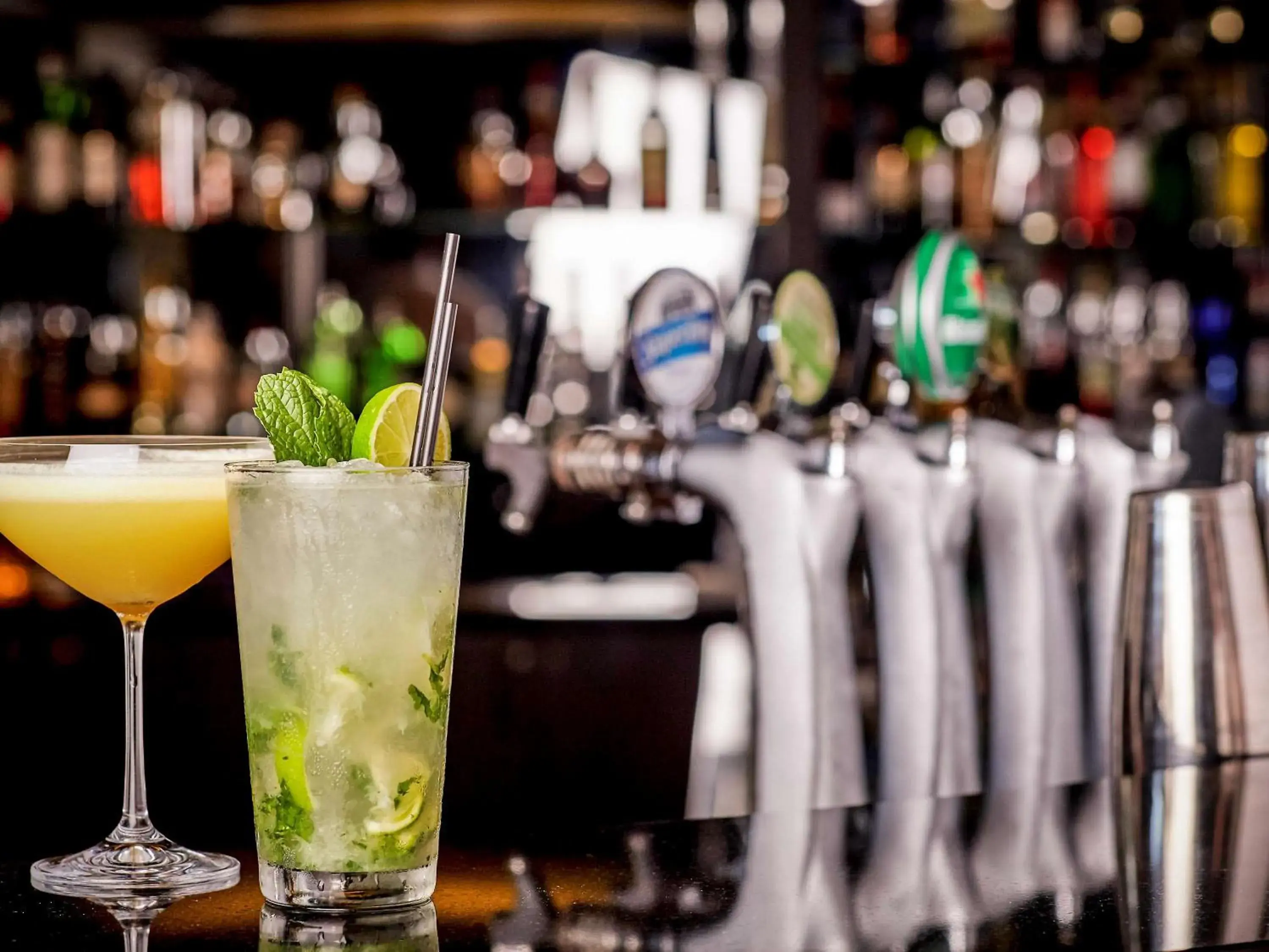 Lounge or bar in Pullman Melbourne Albert Park Lounge or bar in Pullman Melbourne Albert Park
